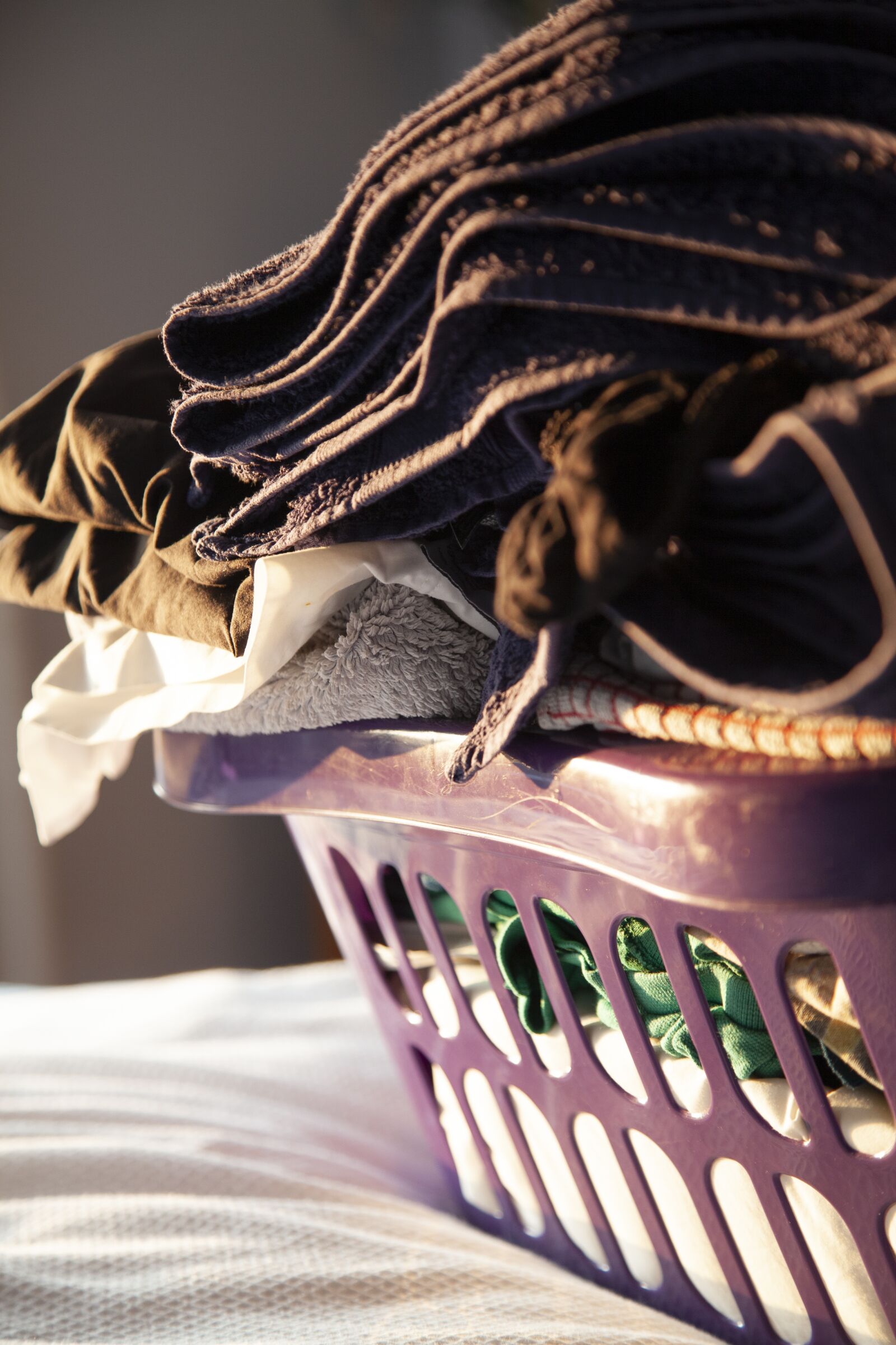 Canon EOS 5D Mark II sample photo. Washing basket, clean, housework photography