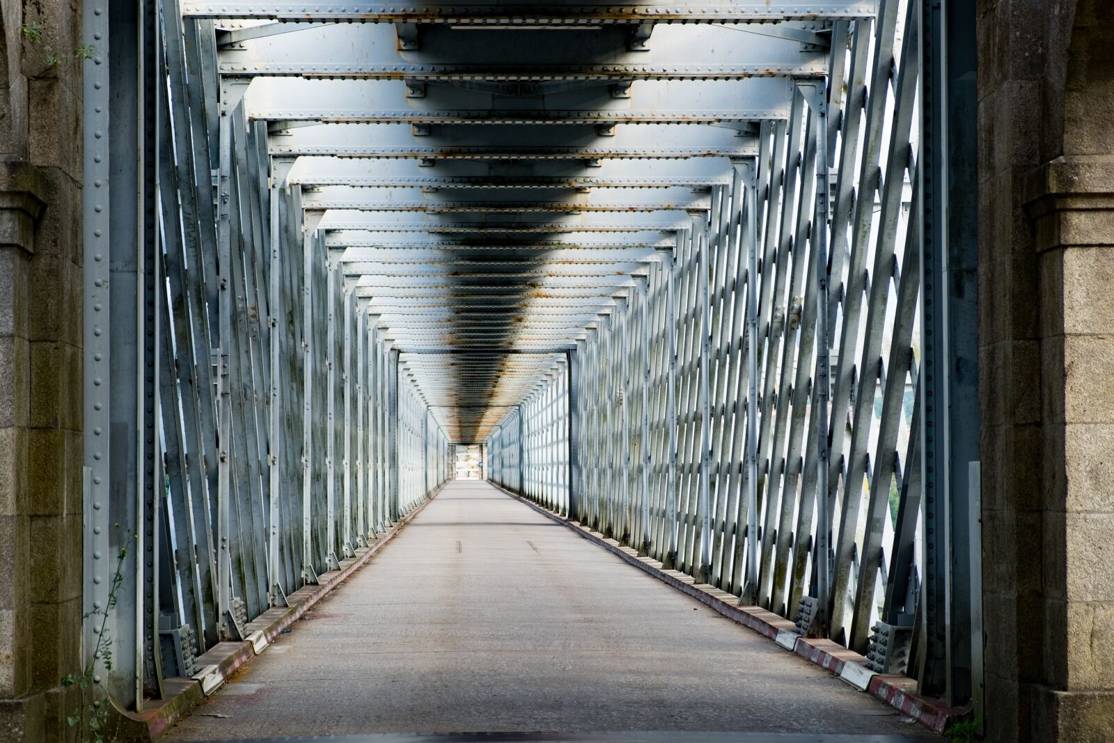 Fujifilm X-T10 sample photo. Bridge, iron, architecture photography