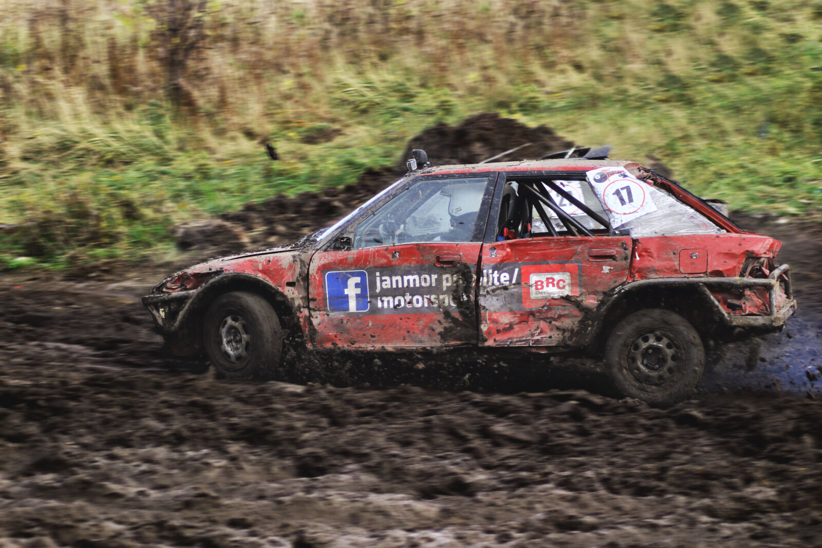 Canon EOS 1300D (EOS Rebel T6 / EOS Kiss X80) sample photo. Car, dirt, mud, offroad photography