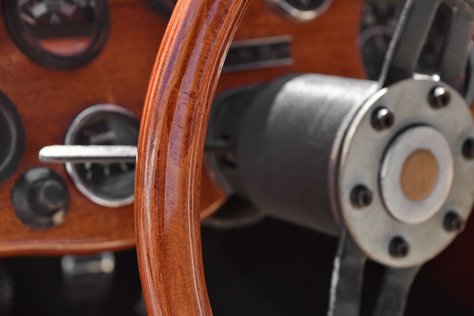 Nikon D5500 sample photo. Focus, steering wheel, car photography