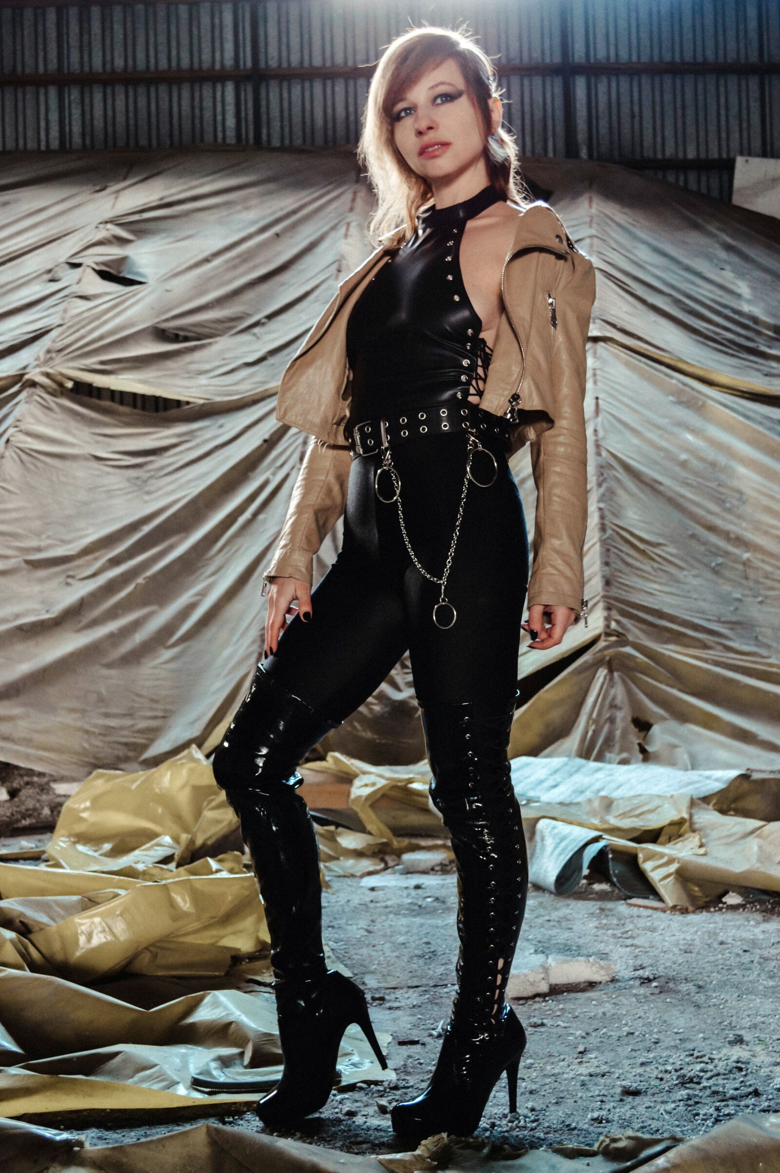 Nikon D3200 sample photo. Girl, woman, glam rock photography