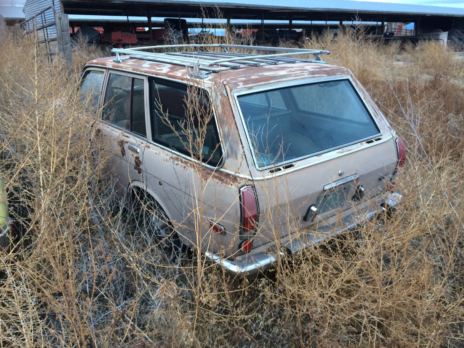 iPhone 5s back camera 4.15mm f/2.2 sample photo. Old car, datsun 510, farm photography