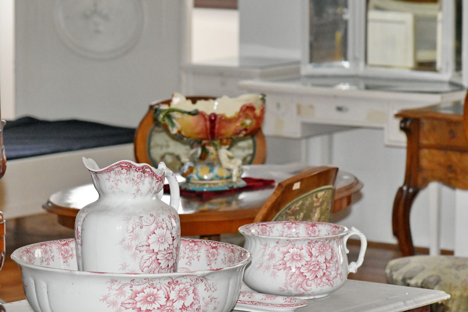 Nikon D5500 sample photo. Porcelain, teapot, interior design photography