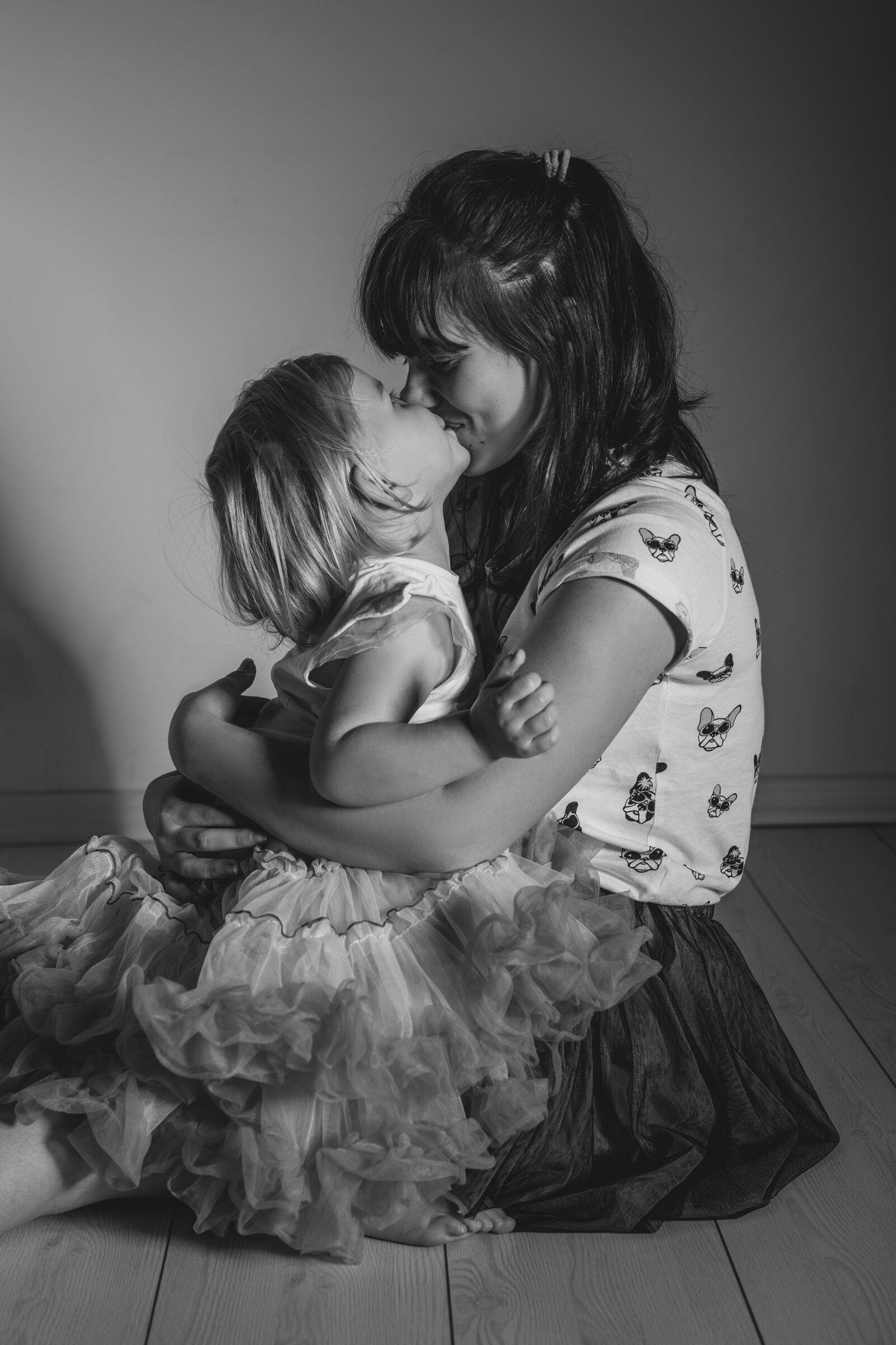 Canon EOS 6D sample photo. Children, sisters, child photography