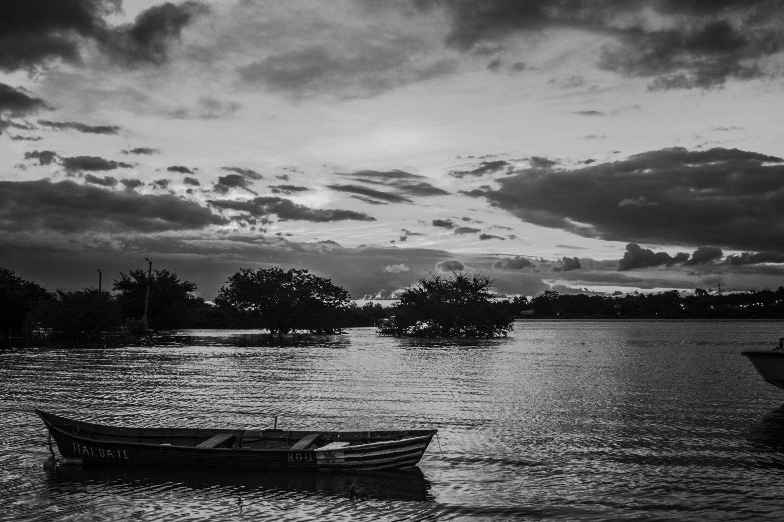 Nikon D3400 sample photo. Landscape, sky, boat photography
