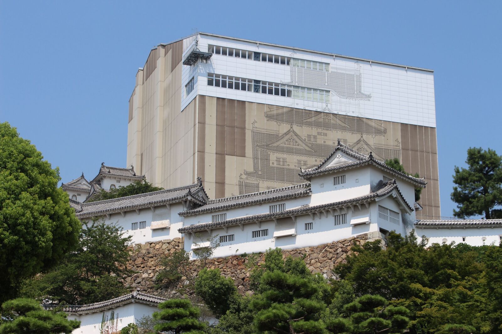 Canon EOS 650D (EOS Rebel T4i / EOS Kiss X6i) sample photo. Himeji castle, during the photography