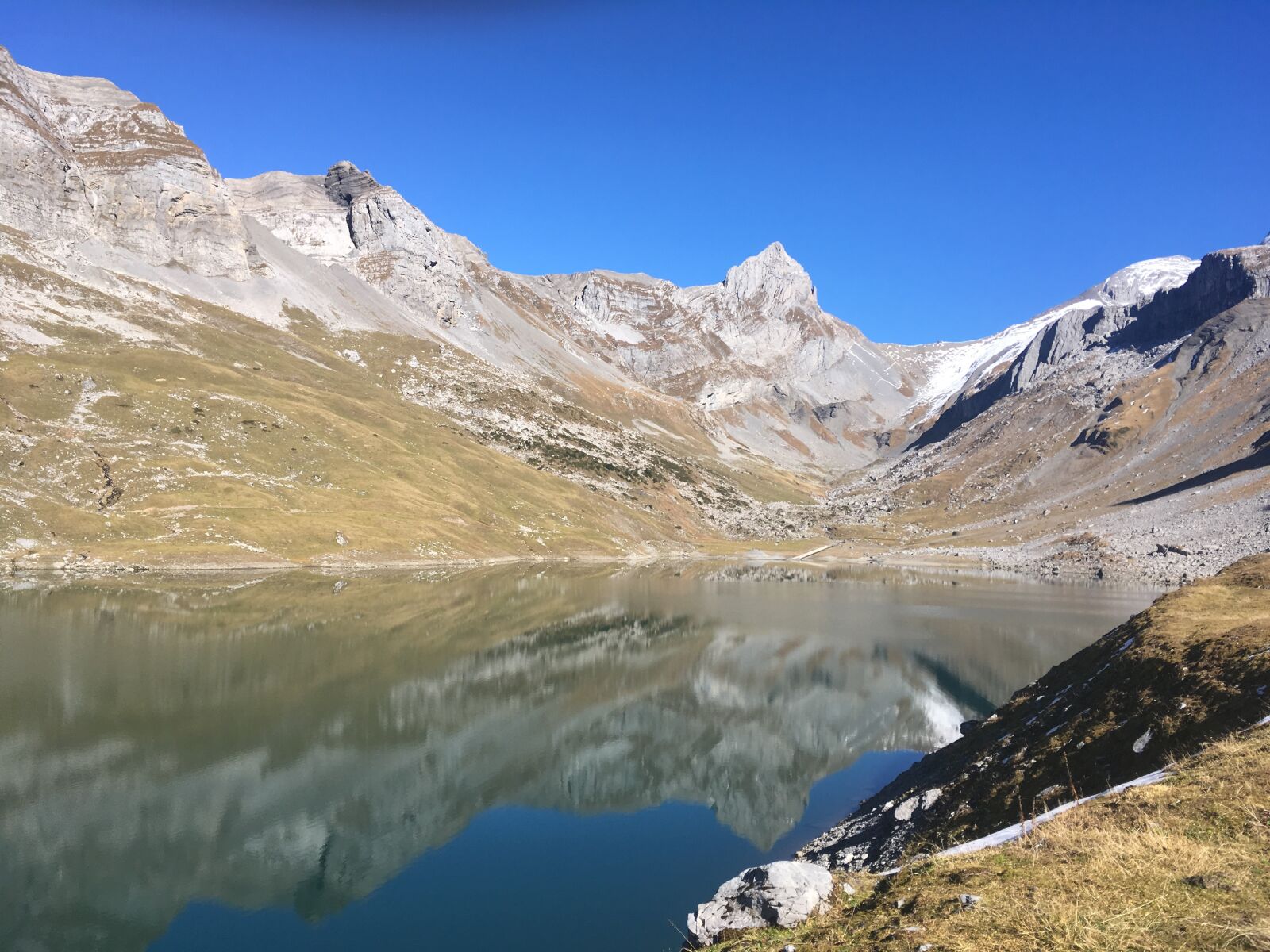 iPhone SE back camera 4.15mm f/2.2 sample photo. Nature, murgsee, mountains photography
