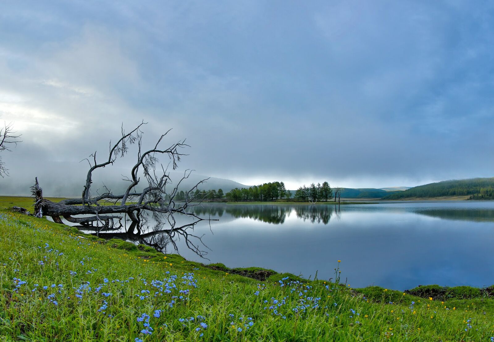 Canon EOS 5D Mark III sample photo. Landscape, a small lake photography