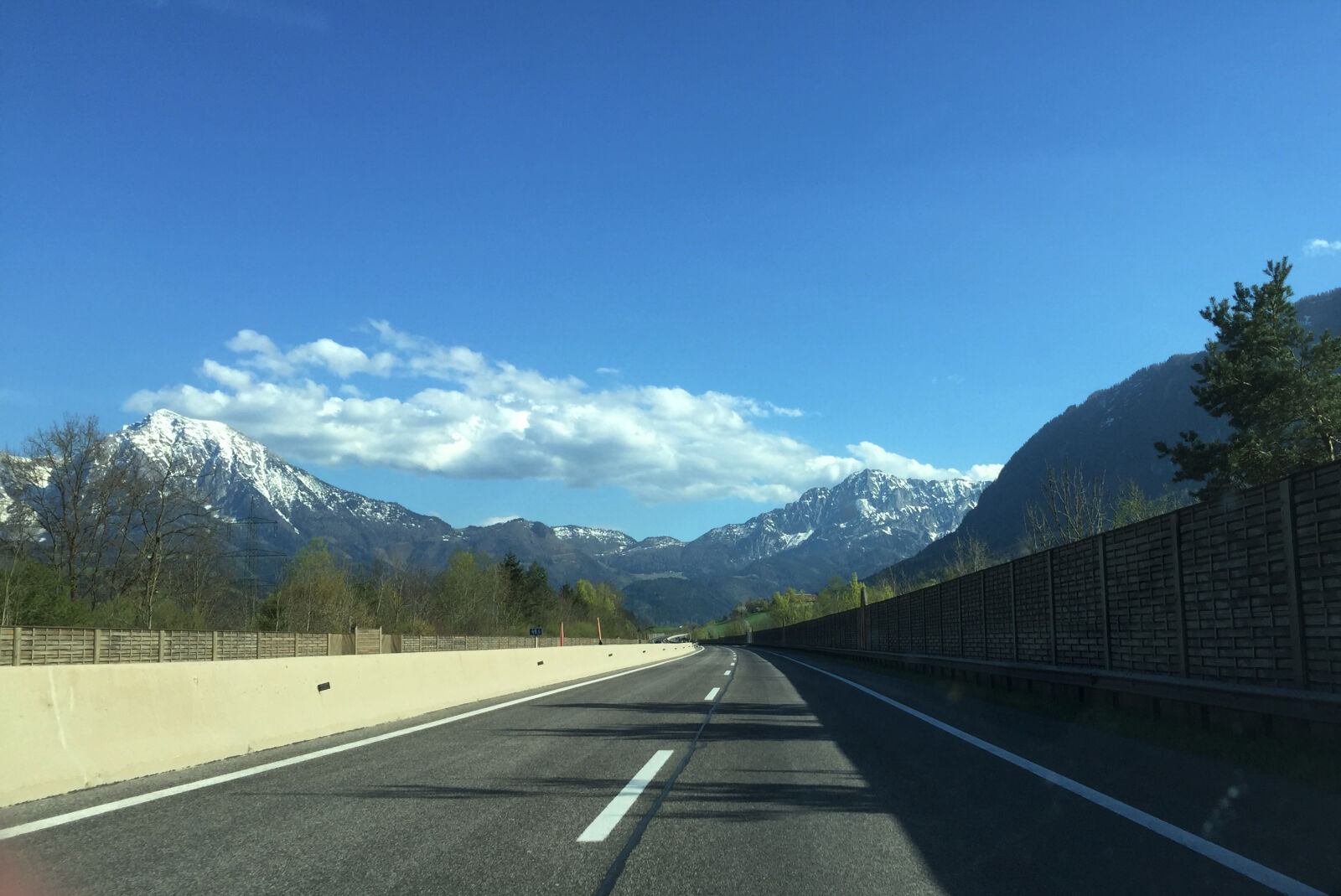 iPhone 6 Plus back camera 4.15mm f/2.2 sample photo. Austria, autobahn, car, highway photography