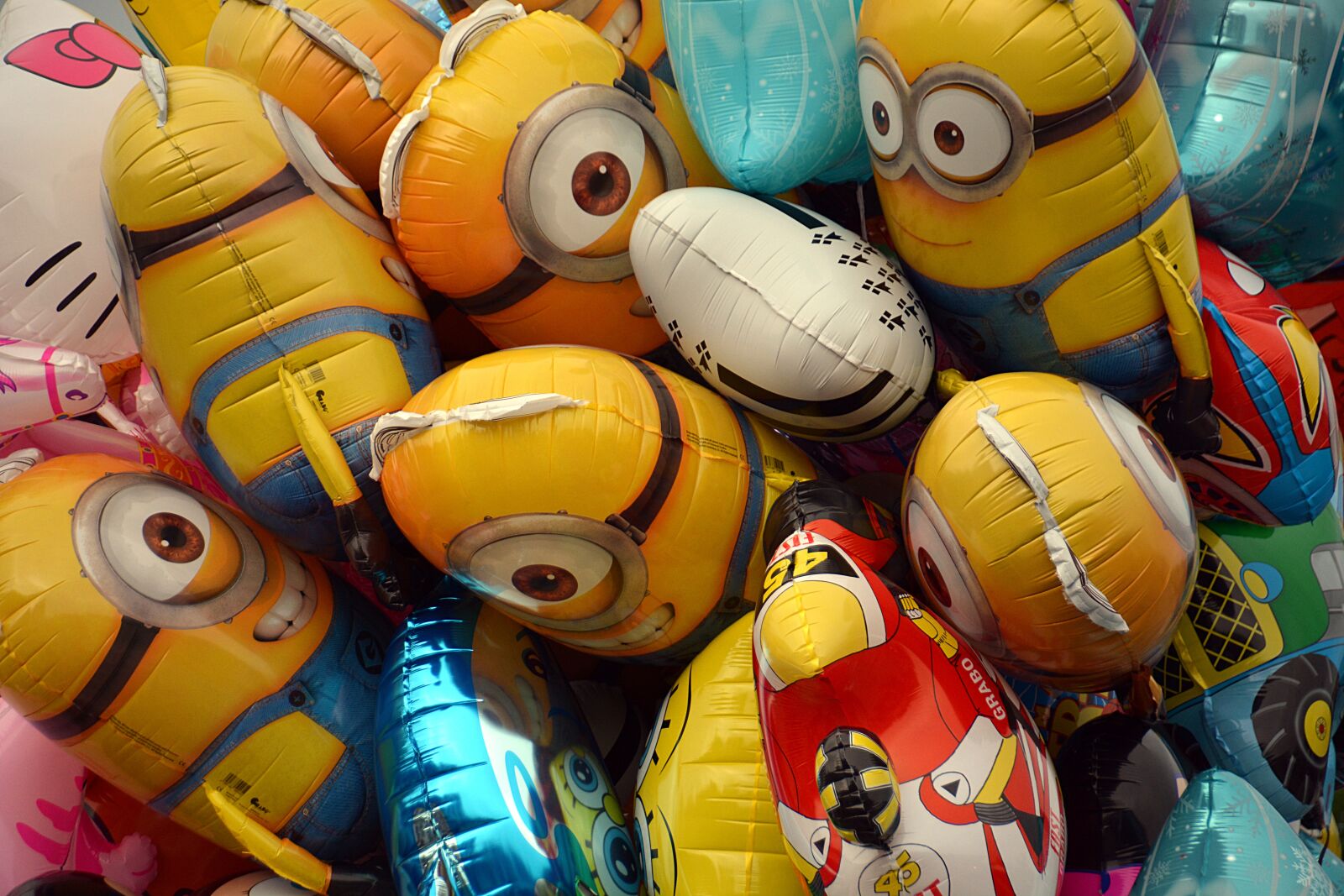 Nikon D5200 sample photo. Balloons, helium, air photography