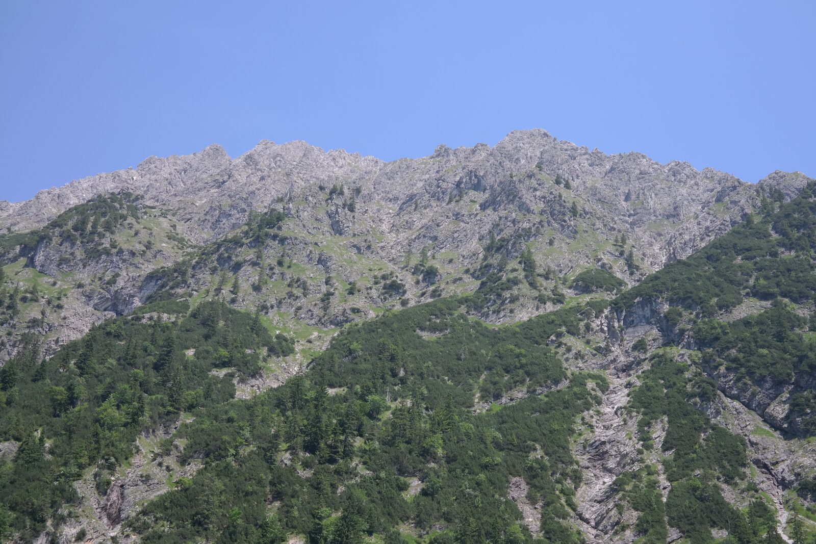 Samsung NX300 sample photo. Behind steiner tal, mountains photography