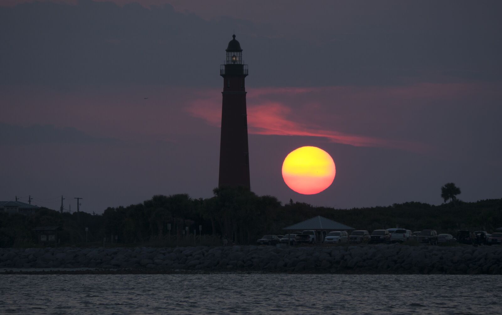Panasonic Lumix DMC-GH1 sample photo. Lighthouse, sunset, sea photography