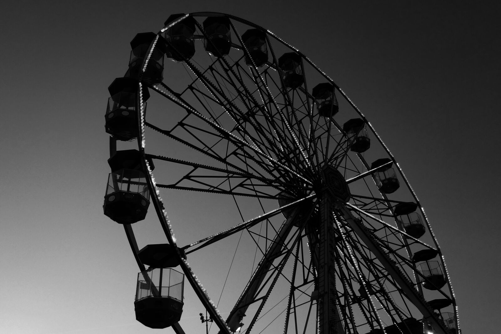 Sony Cyber-shot DSC-RX100 sample photo. Carousel, lunapark, entertainment photography