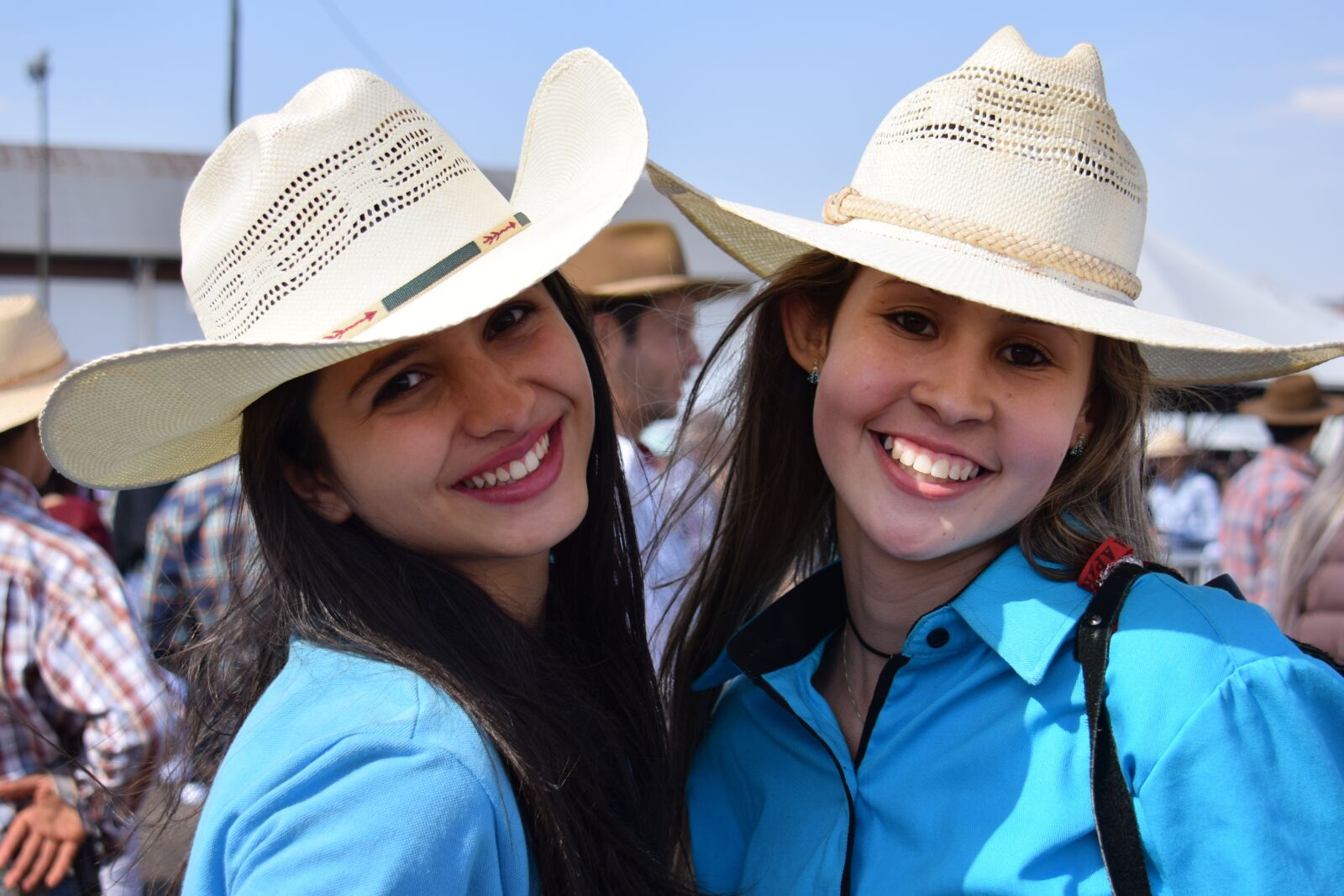 Nikon D5300 sample photo. Young, friendship, people photography