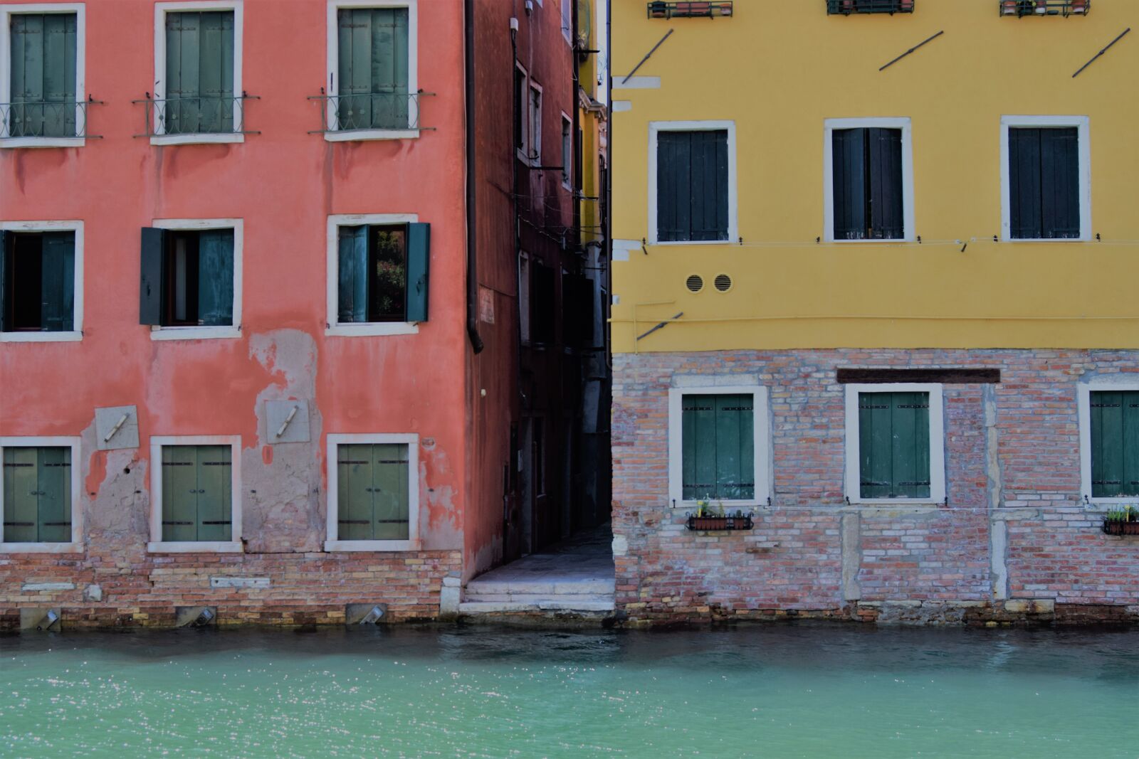 Nikon D3300 sample photo. Houses, colours, colorful photography