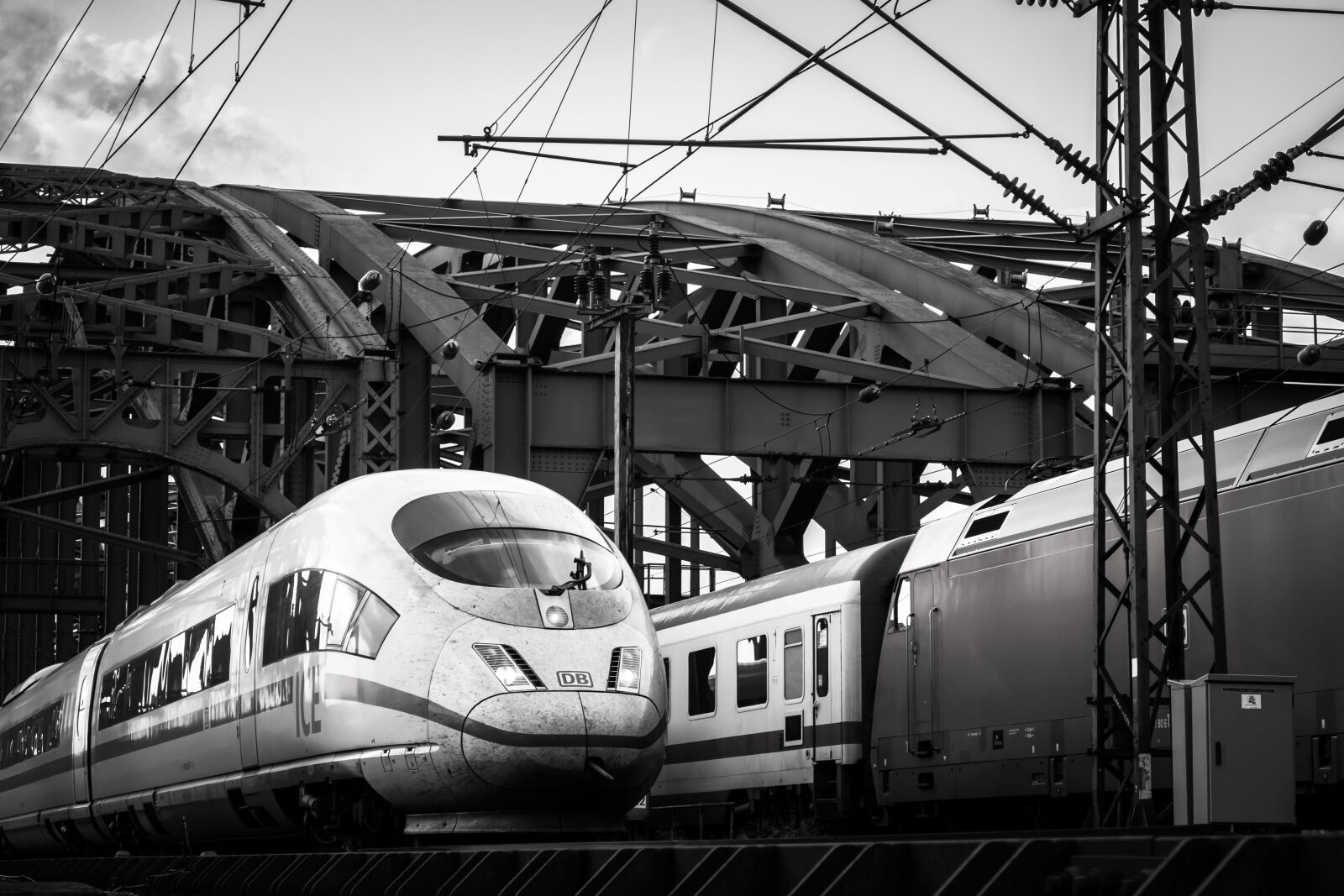 Canon PowerShot G3 X sample photo. Ice, train, bridge photography