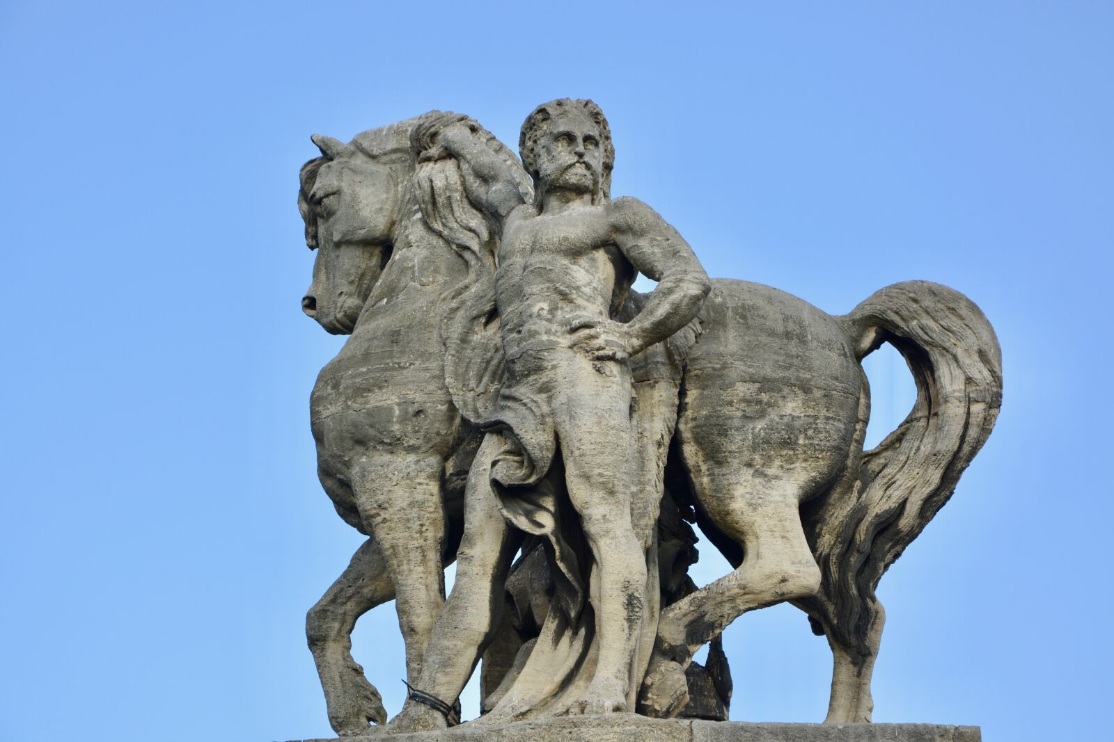 Nikon D5200 sample photo. Sculpture, sculpture esplanade of photography