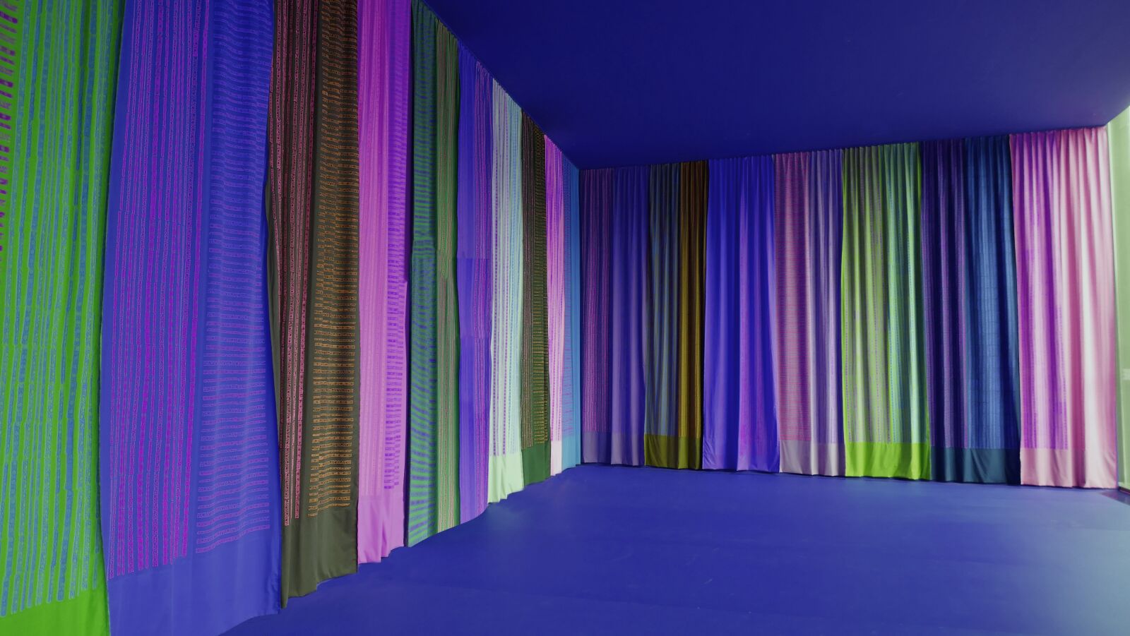 Panasonic DMC-TZ101 sample photo. Space, curtains, stage photography