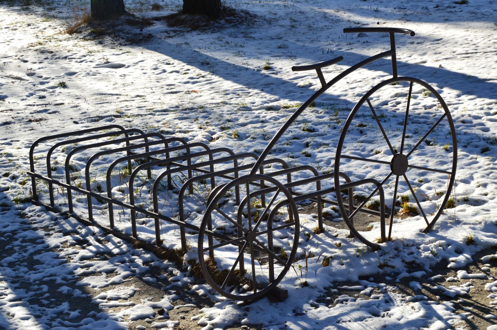Nikon D3200 sample photo. Winter, bike, parking photography