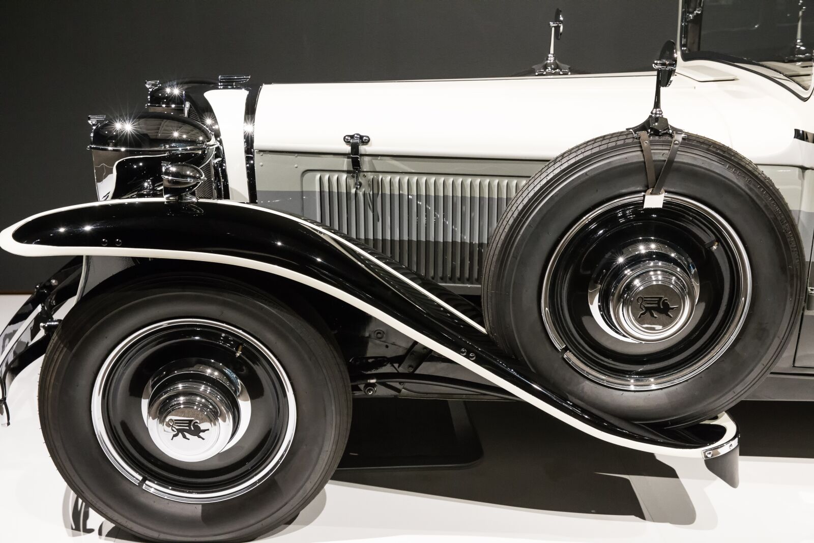 Canon EOS 6D sample photo. Car, 1930 ruxton model photography