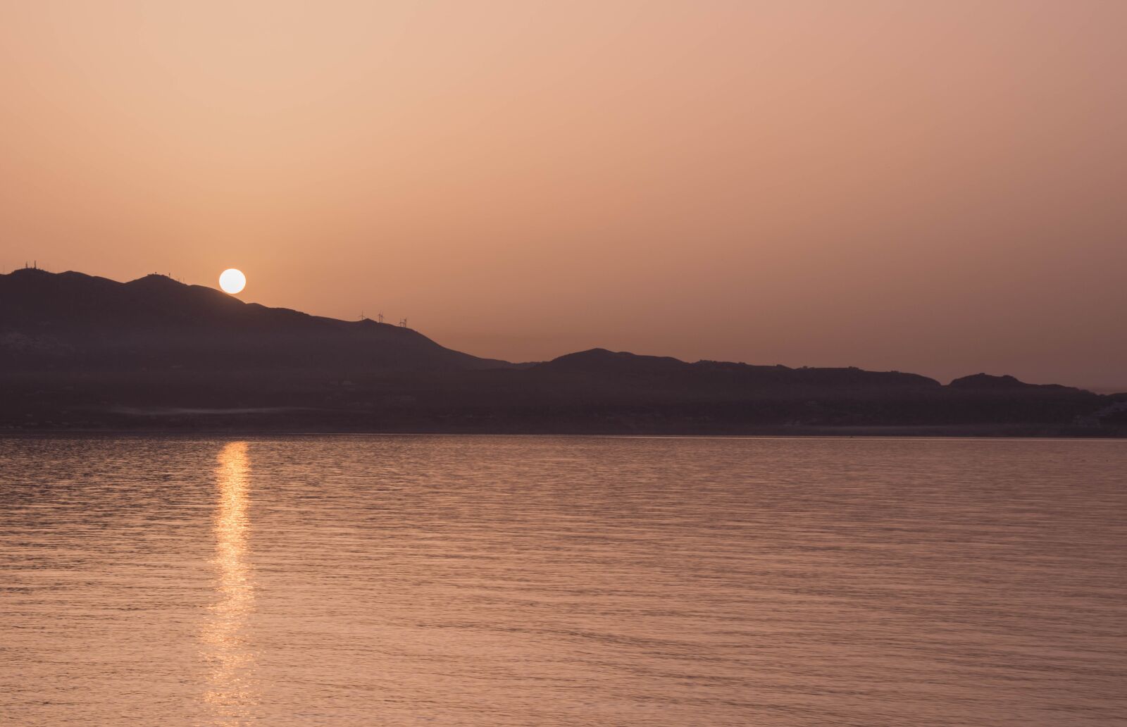 Canon EOS 800D (EOS Rebel T7i / EOS Kiss X9i) sample photo. Sunset, heraklion, crete photography