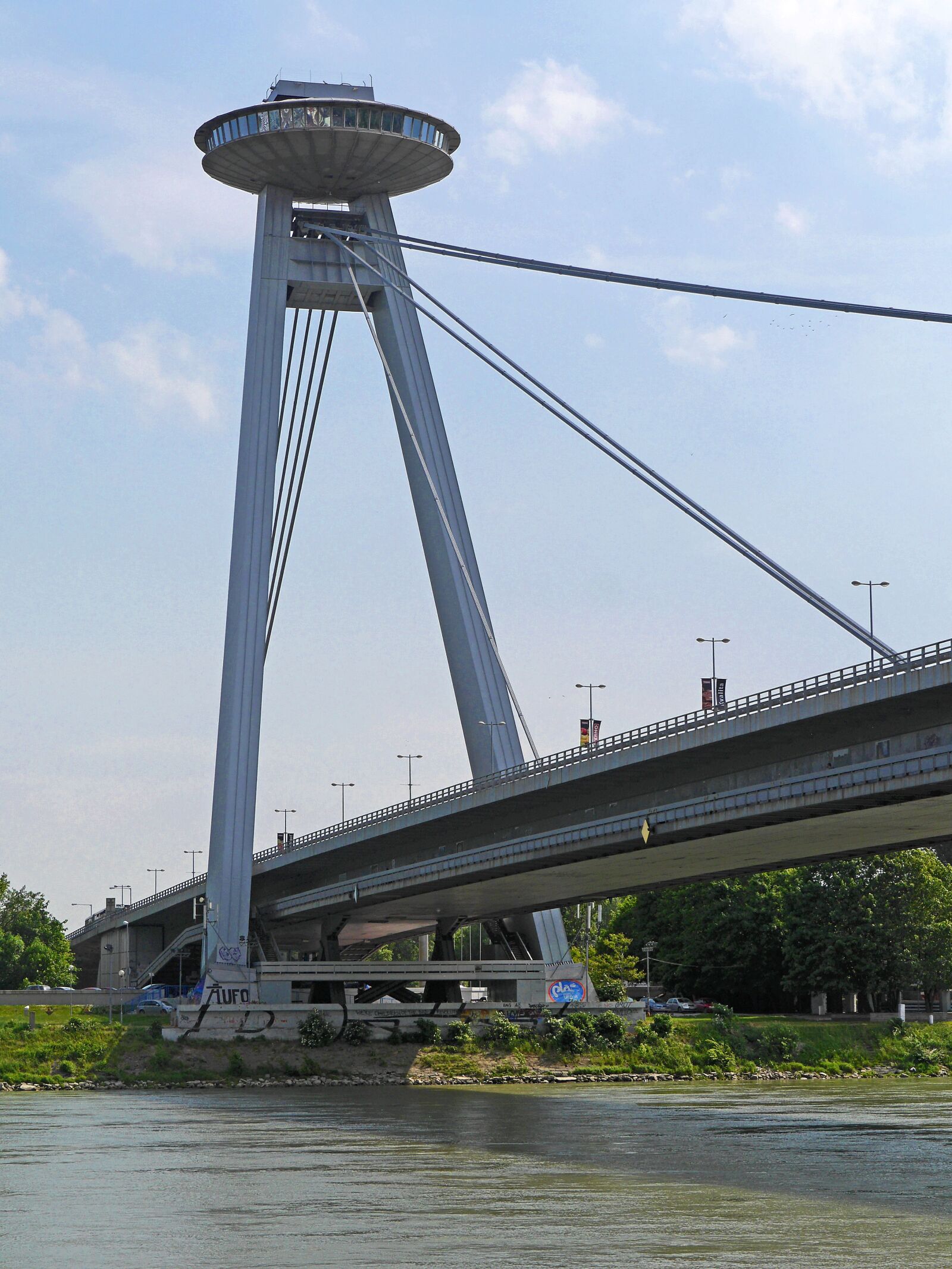 Panasonic Lumix DMC-GH3 sample photo. Bratislava, novi most, new photography
