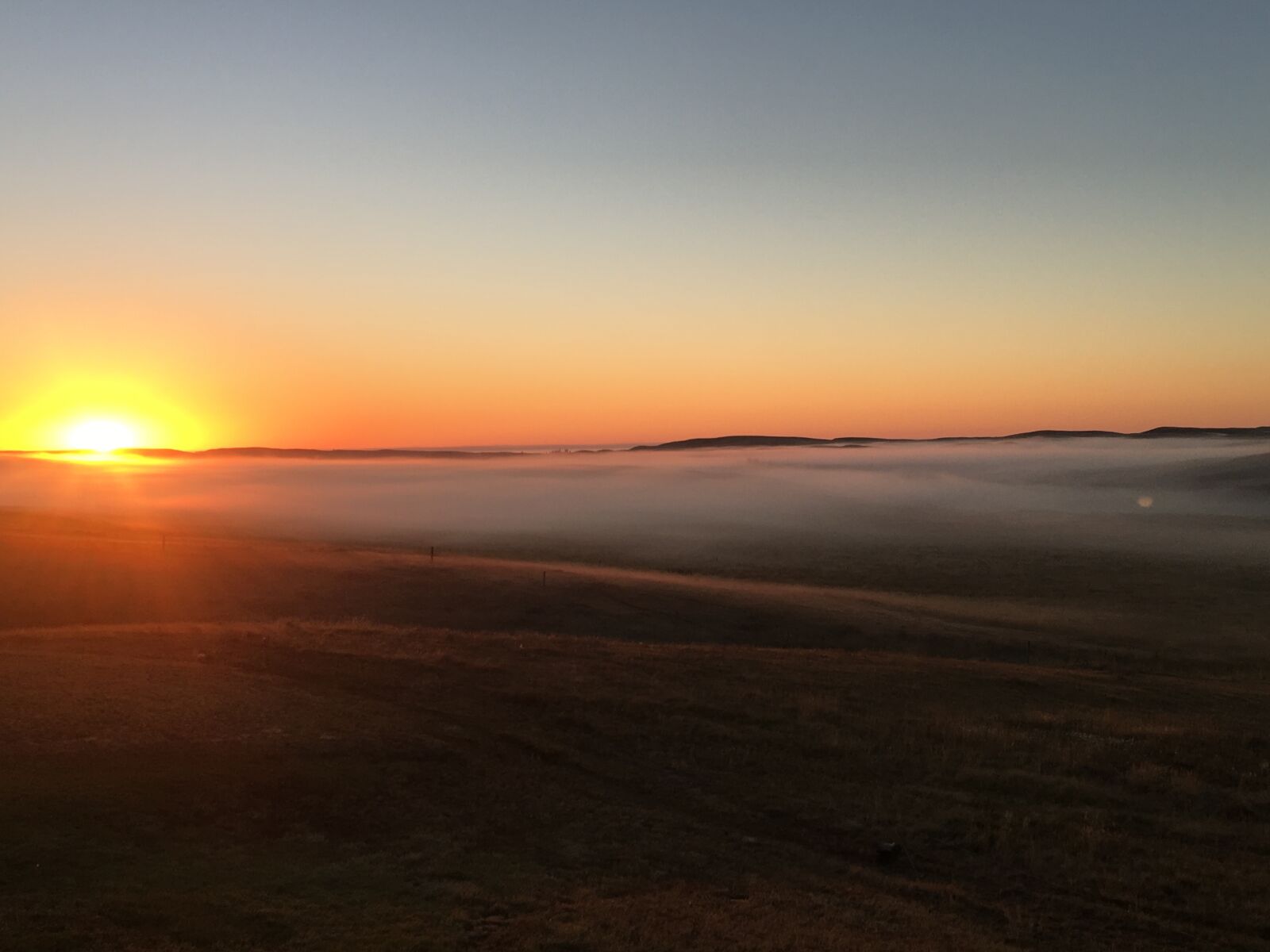 Apple iPhone 6s sample photo. Sunrise, nature, morning fog photography