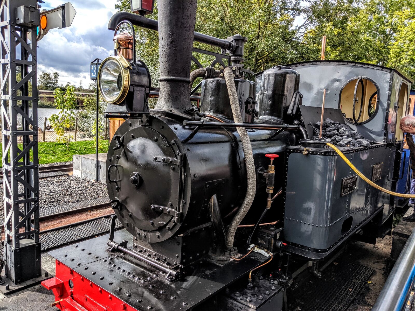 Google Pixel 2 sample photo. Train, engine, rail photography