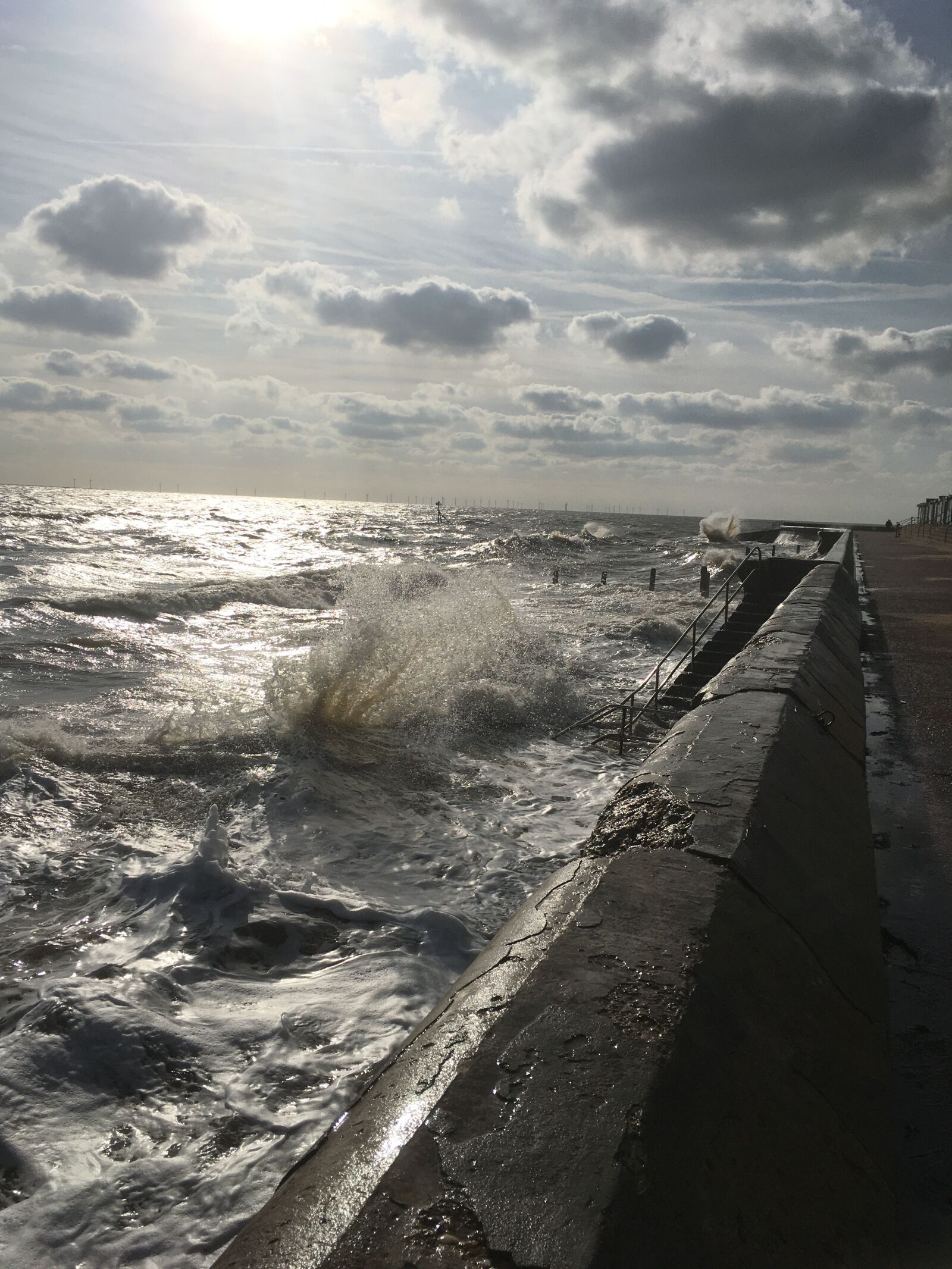 Apple iPhone SE sample photo. Sea, ocean, waves photography