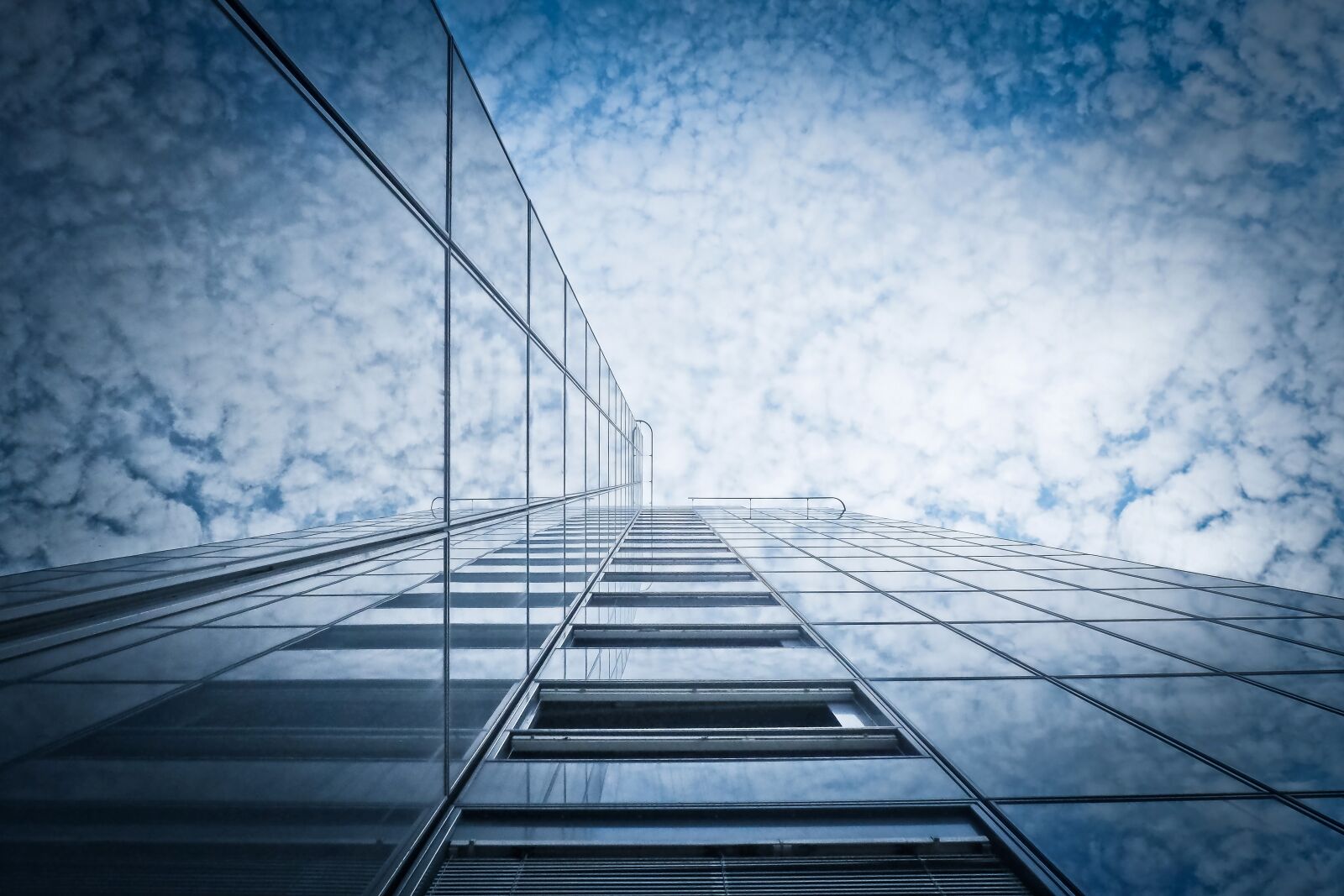 Olympus OM-D E-M10 sample photo. Architecture, glass, modern photography