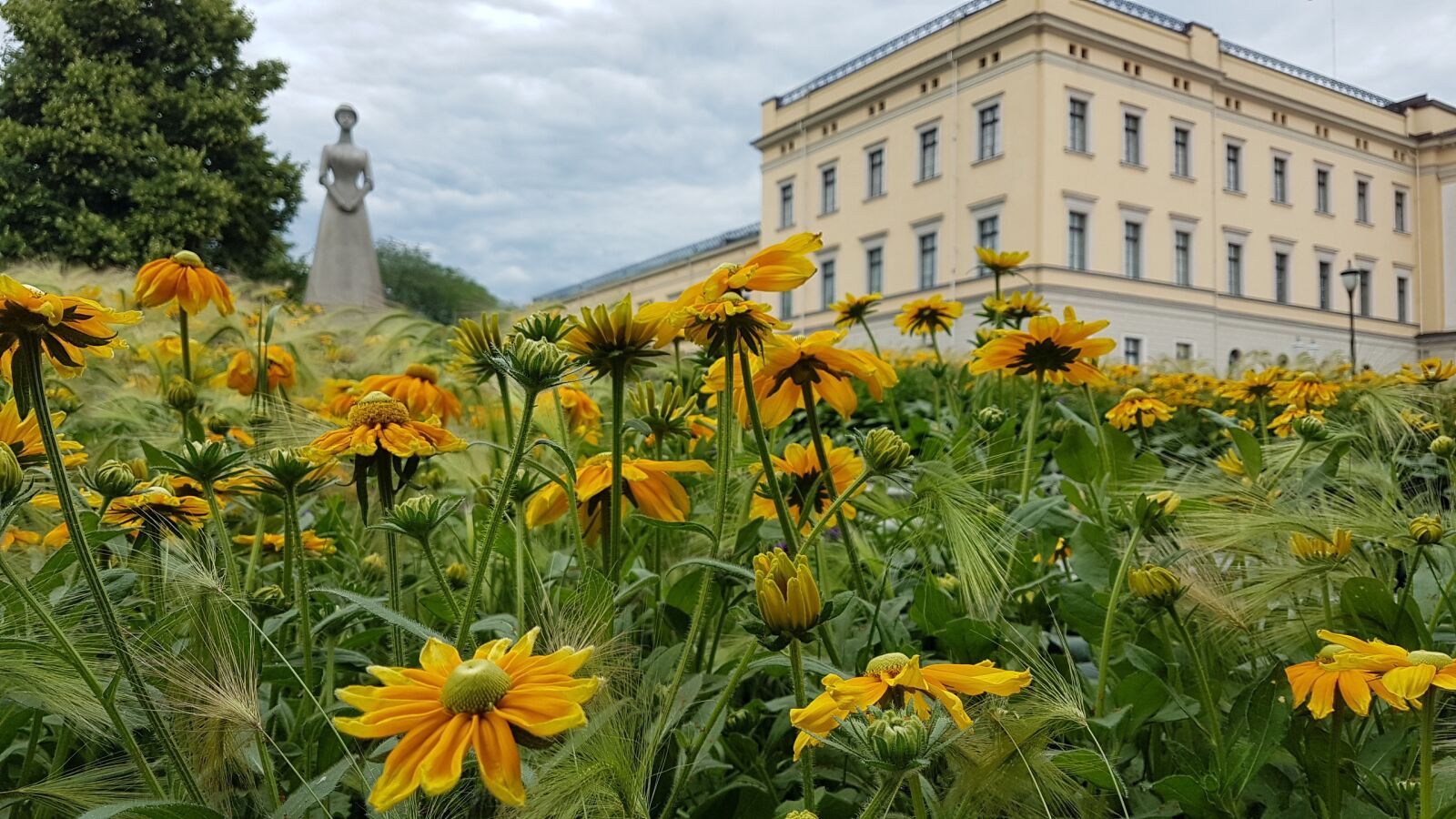 Samsung Galaxy S7 sample photo. Norway, king house, castle photography
