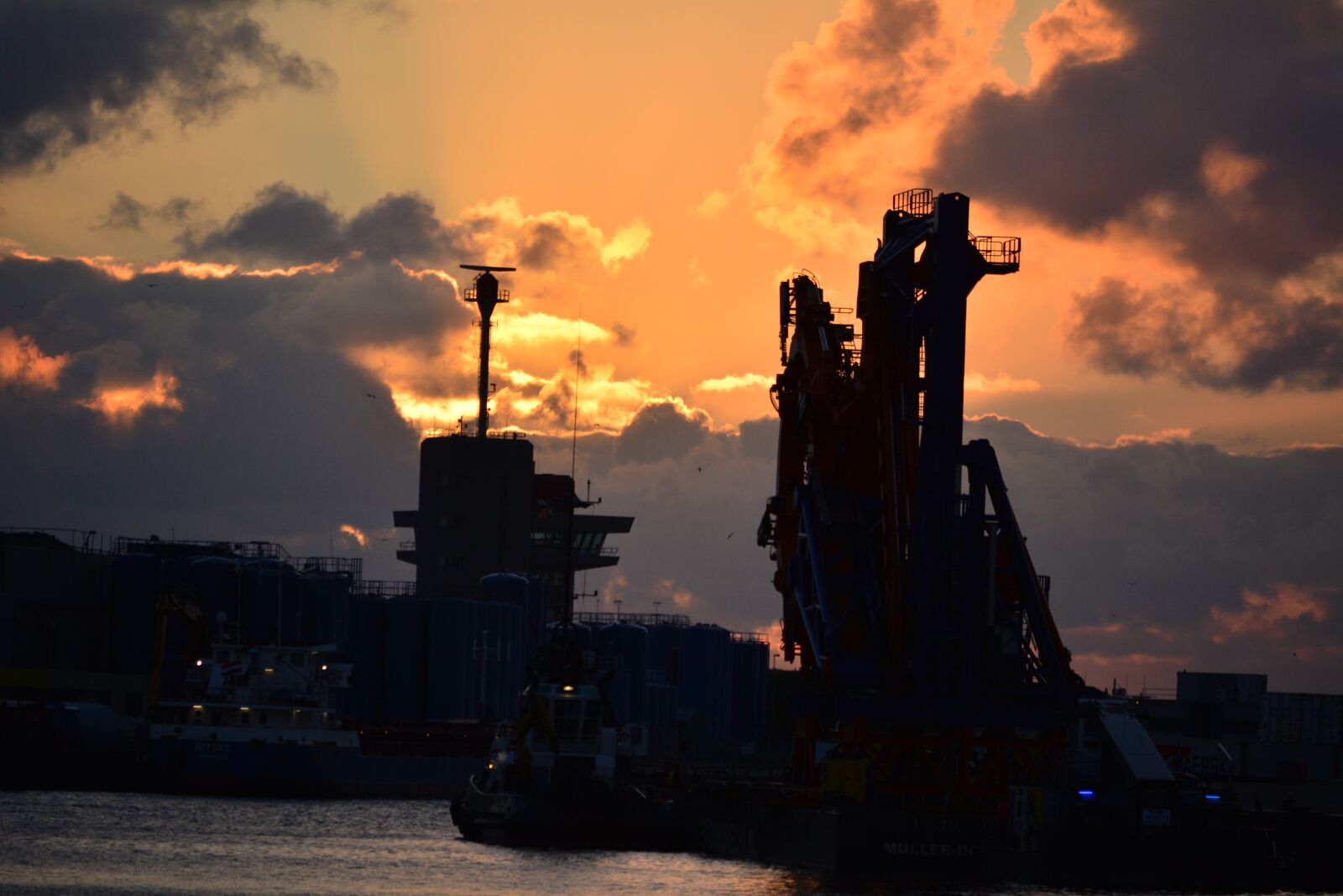 Nikon D5200 sample photo. The sun, sea, ship photography