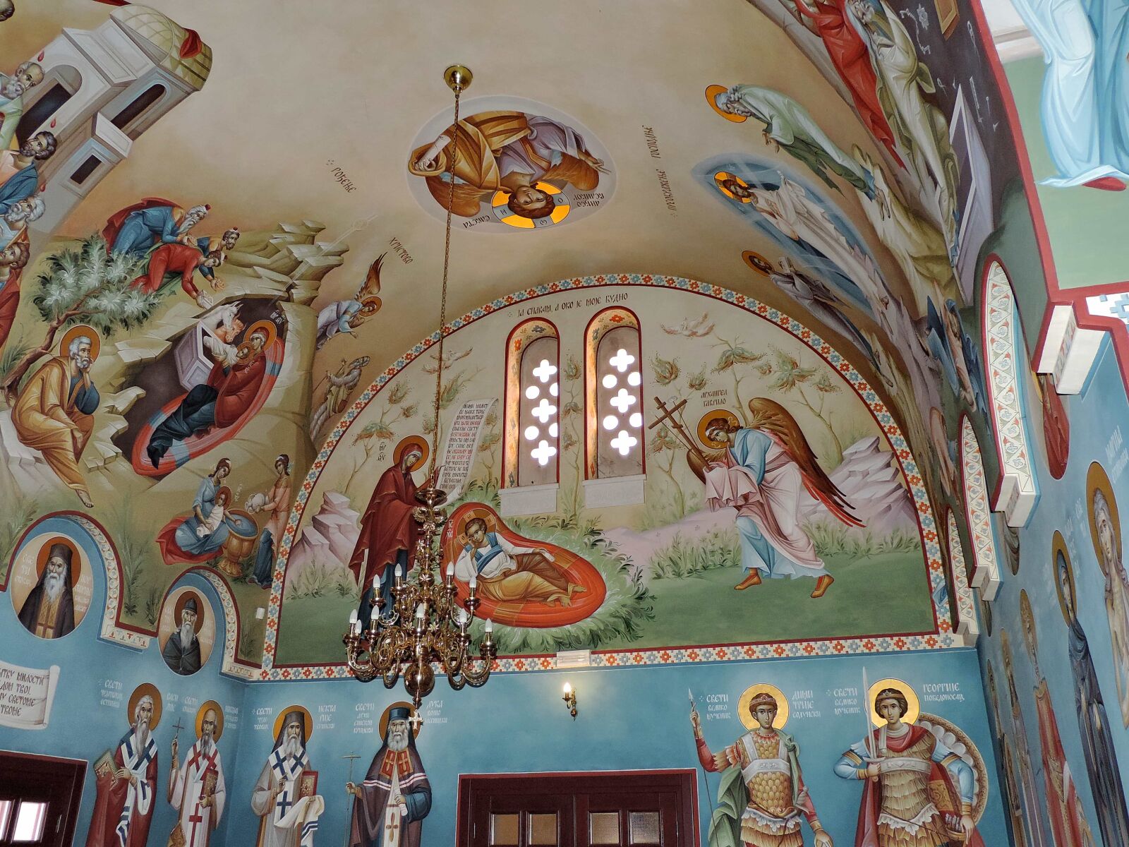 Nikon Coolpix P520 sample photo. Altar, church, icon, interior photography