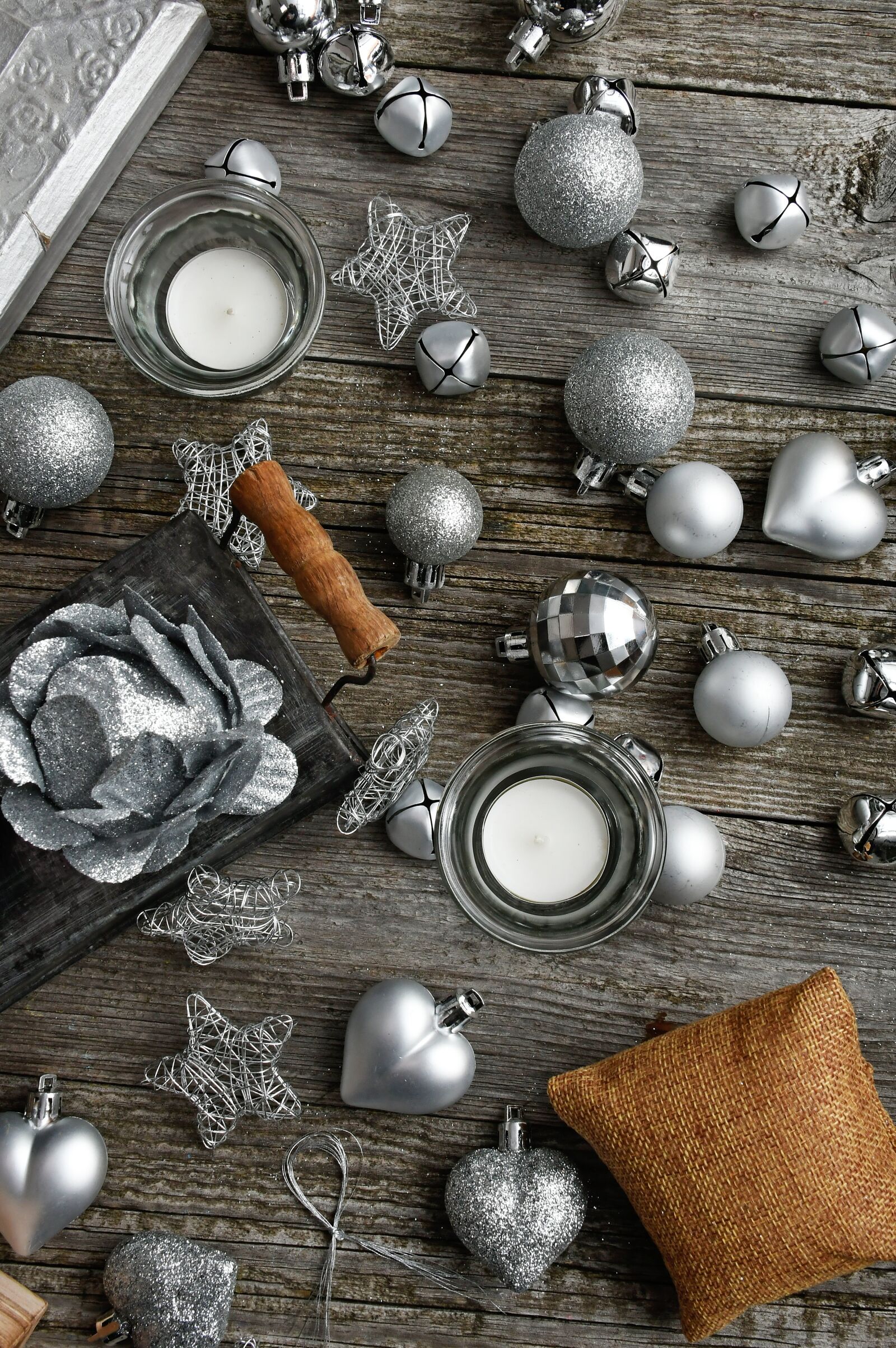 Nikon D3200 sample photo. Christmas, christmas ornament, silver photography