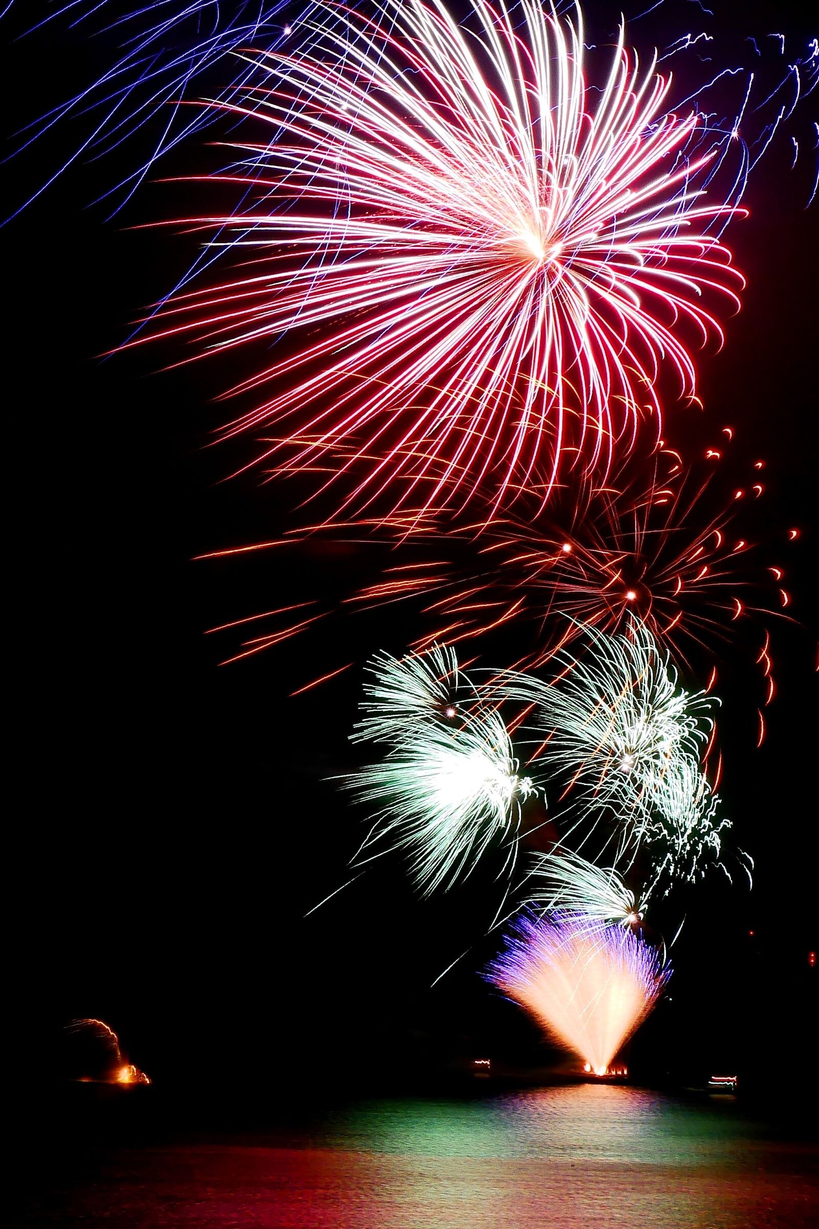 Panasonic Lumix DMC-G6 sample photo. Fireworks, night, bonfire night photography