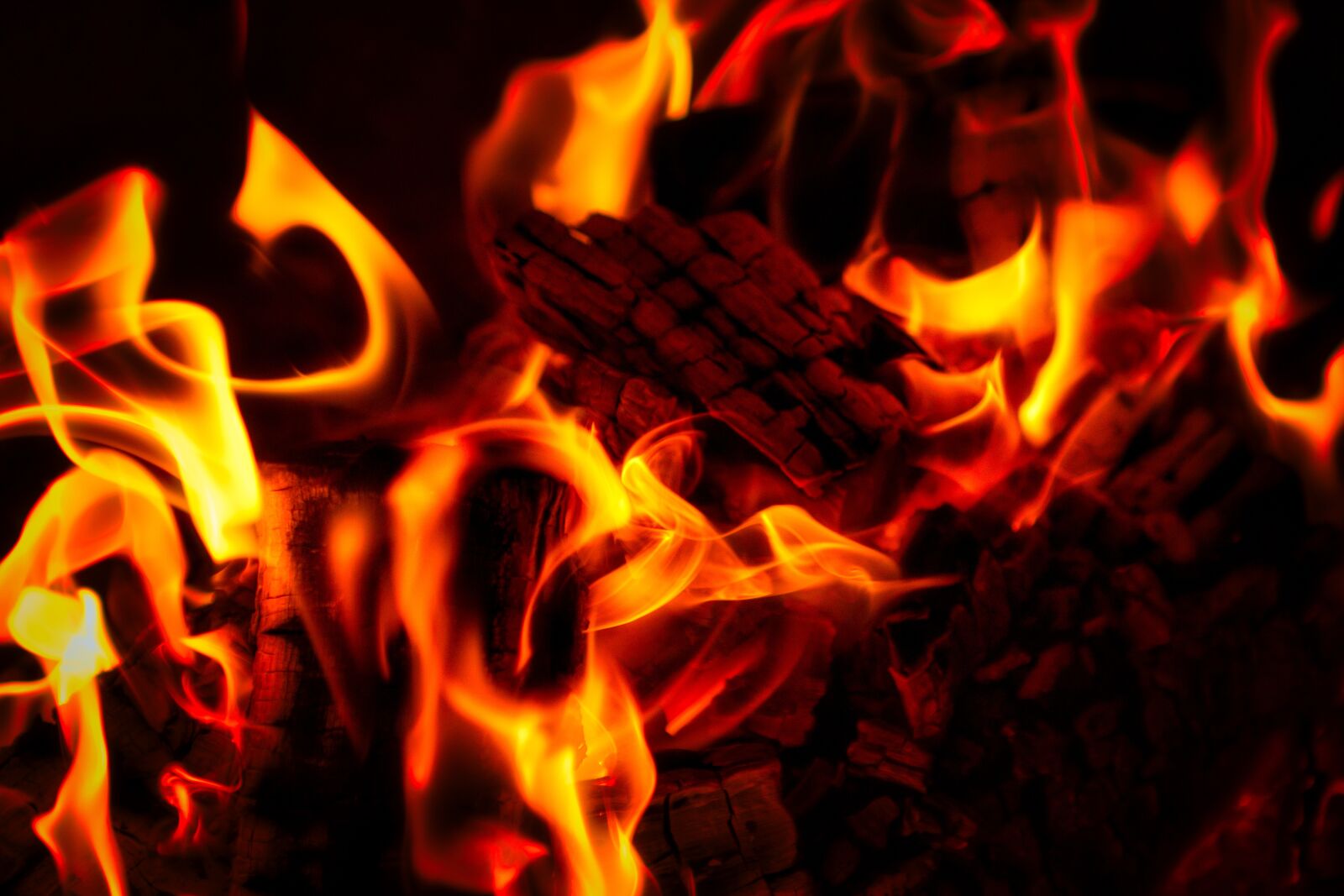 Canon EOS 80D sample photo. Fire, flame, burn photography
