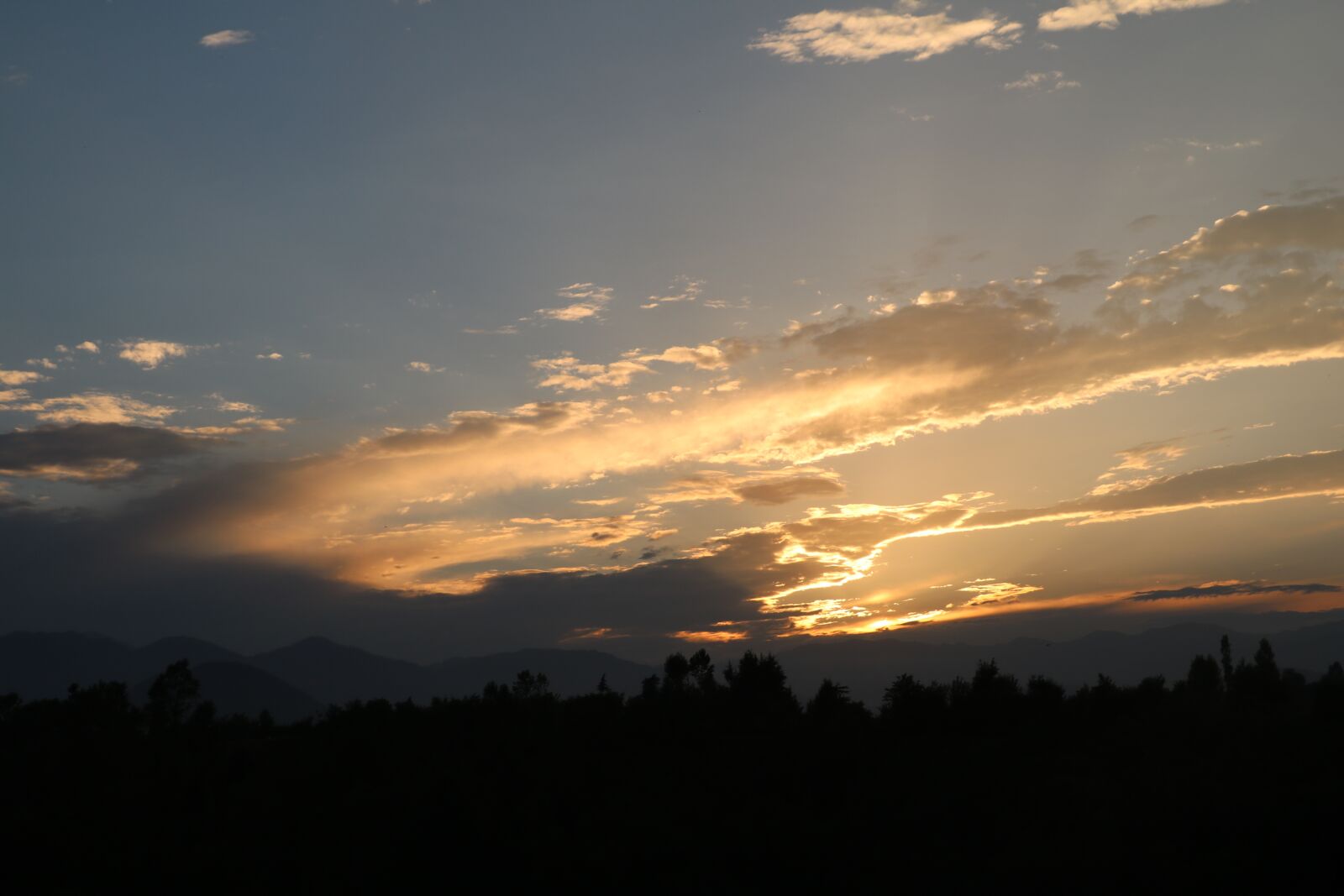 Canon EOS 750D (EOS Rebel T6i / EOS Kiss X8i) sample photo. Sunset, nature, winter photography