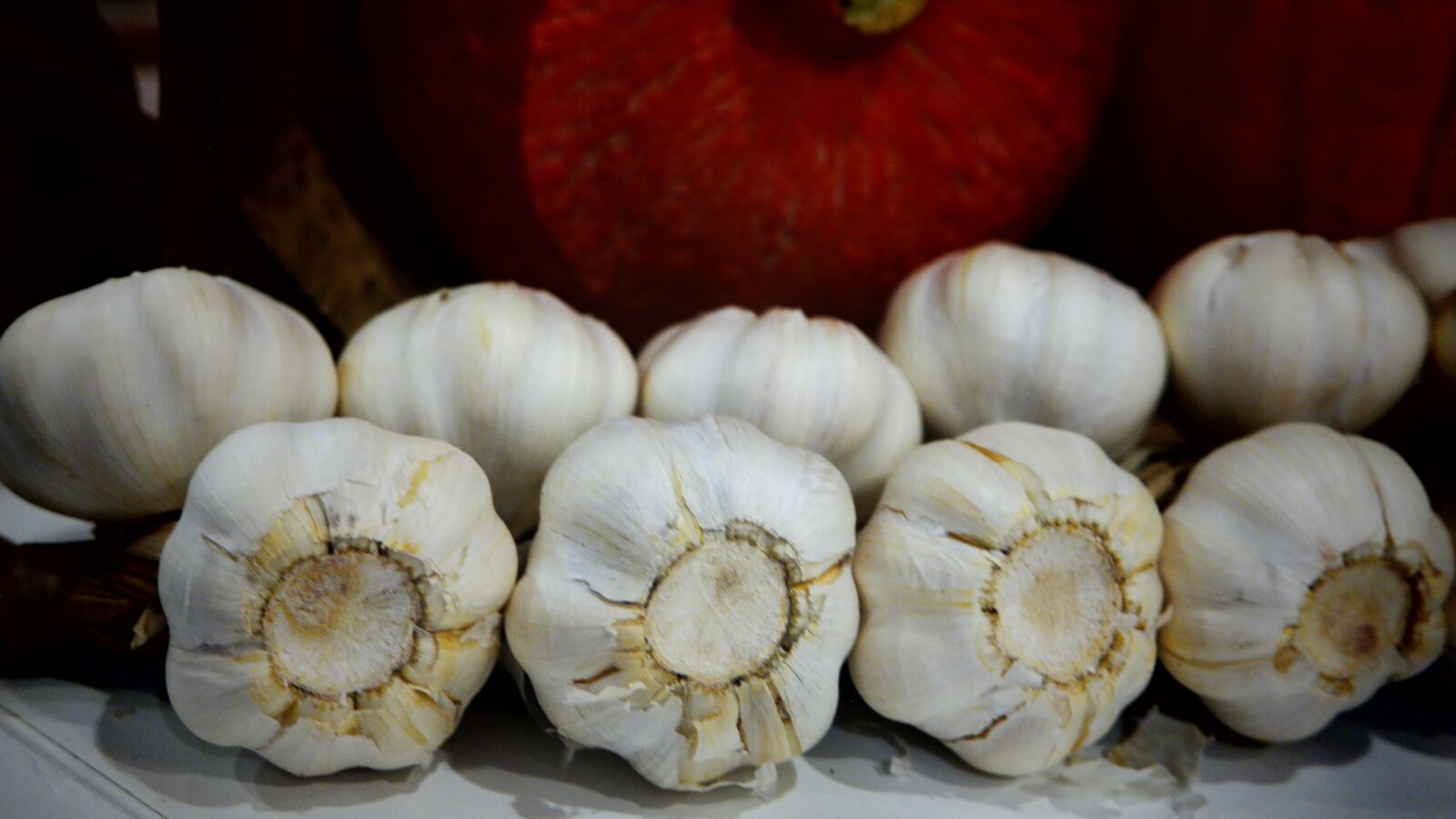 Samsung NX30 sample photo. Garlic, cooking, food photography