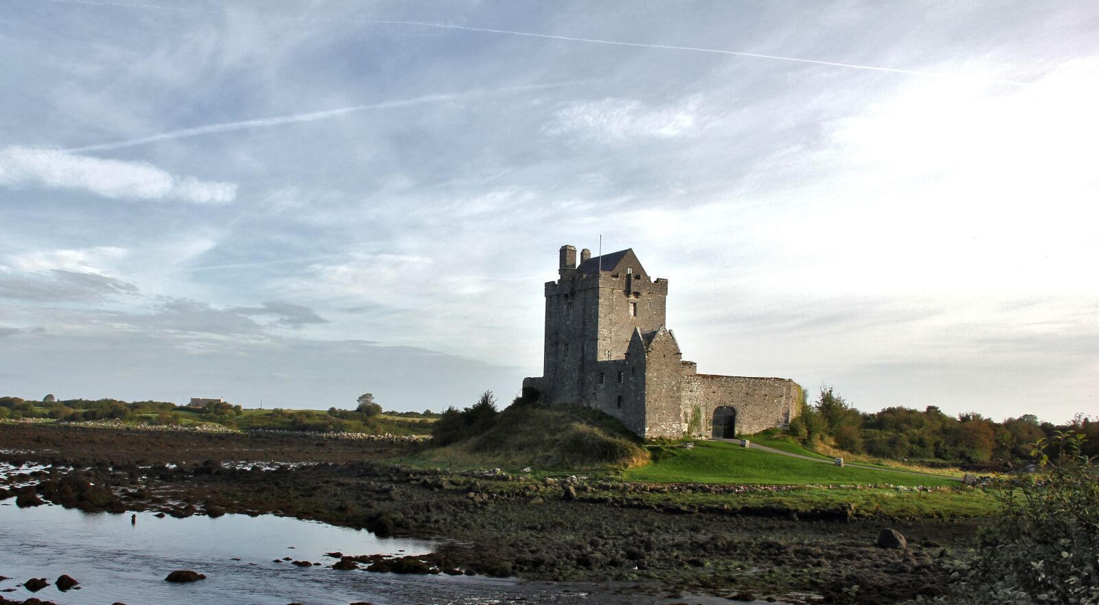 Canon EOS 550D (EOS Rebel T2i / EOS Kiss X4) sample photo. Ireland, castle, lake photography