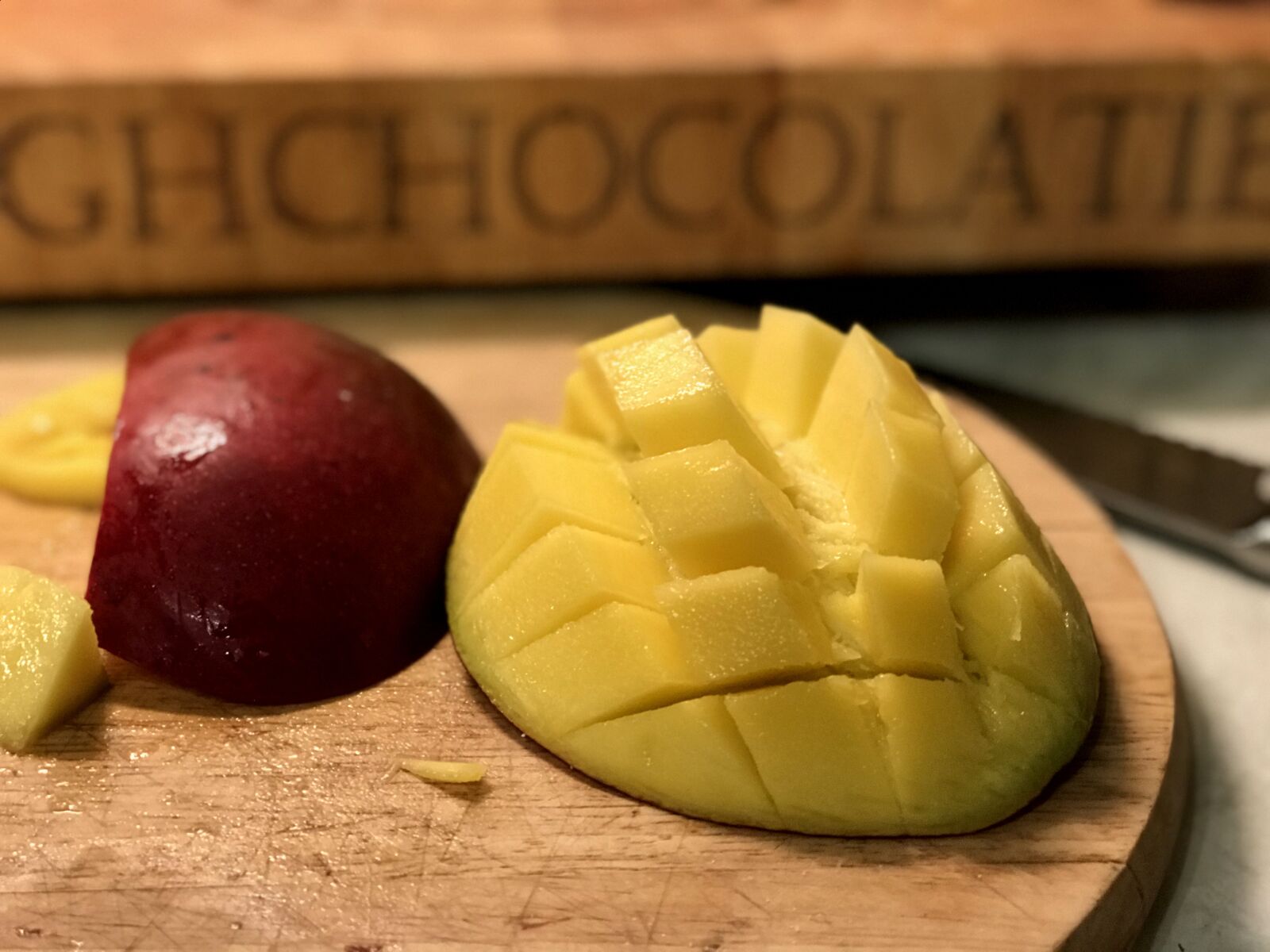 iPhone 7 Plus back dual camera 6.6mm f/2.8 sample photo. Mango, fruit, tropical photography