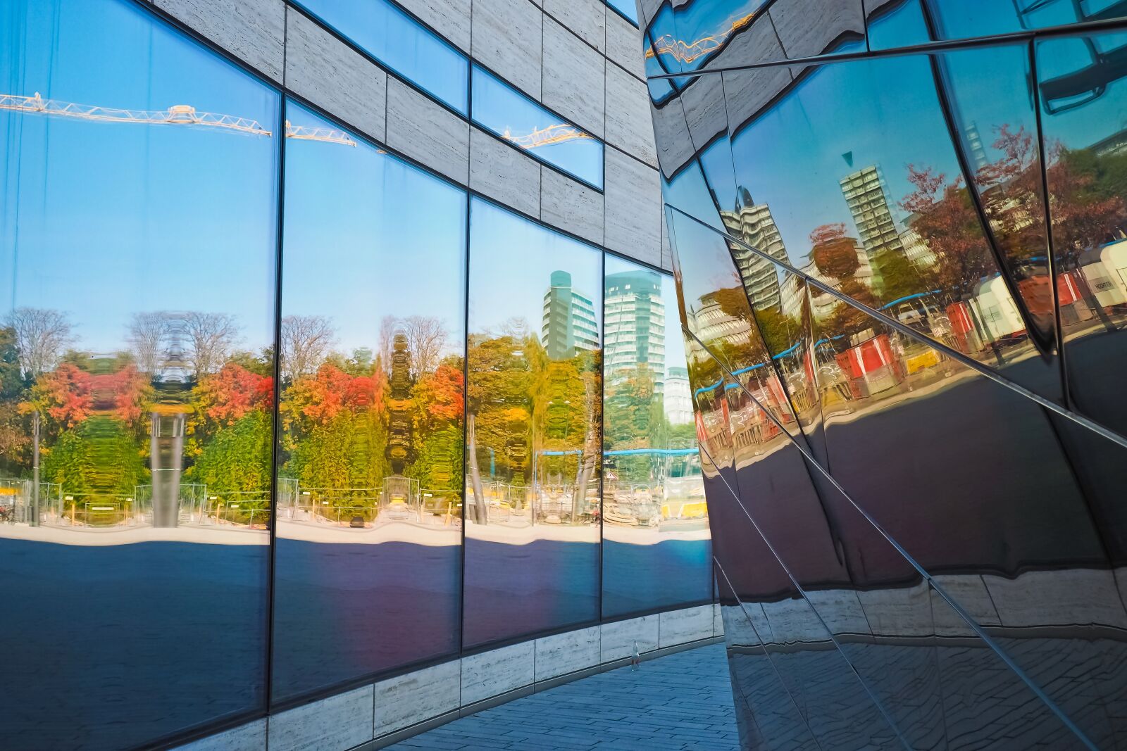 Olympus OM-D E-M10 sample photo. Architecture, glass, modern photography