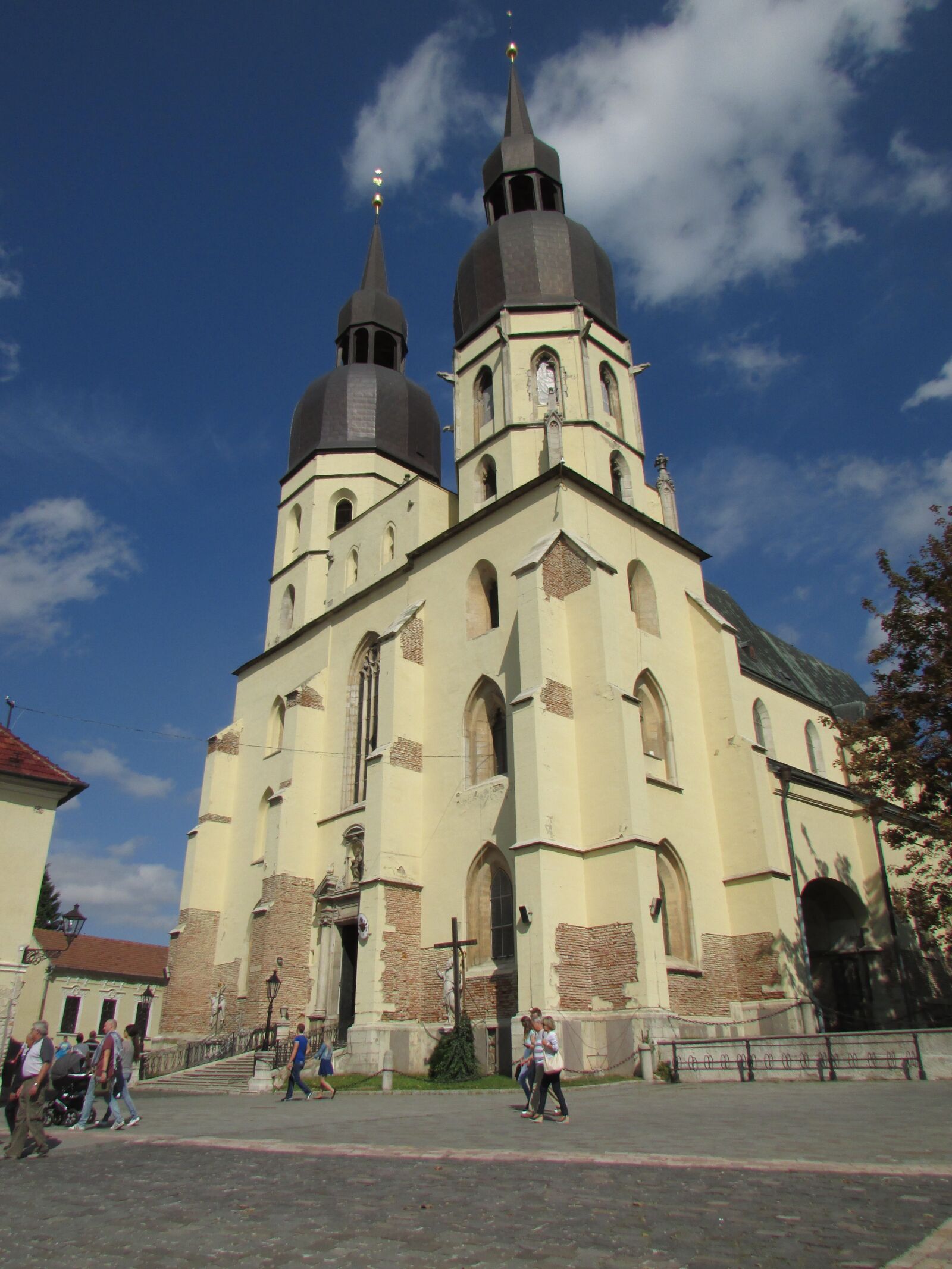 Canon PowerShot SX500 IS sample photo. Church, religion, trnava photography