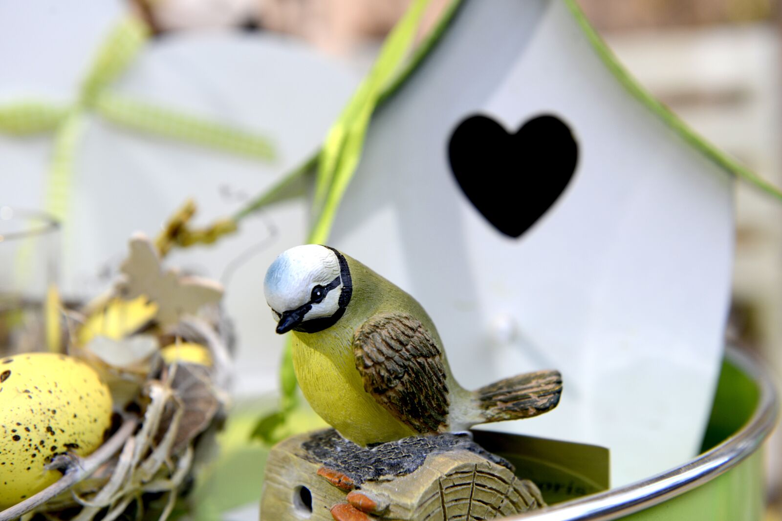 Nikon D800 sample photo. Easter, love, bird photography