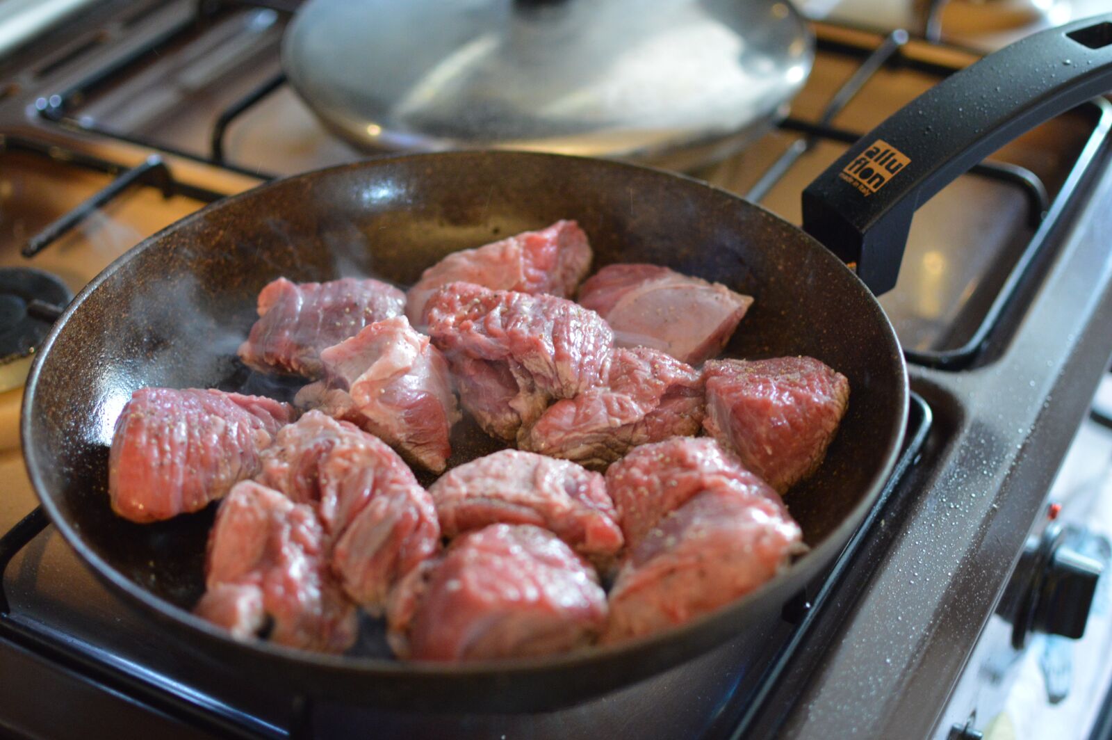 Nikon D3200 sample photo. Cooking, meat, fry photography
