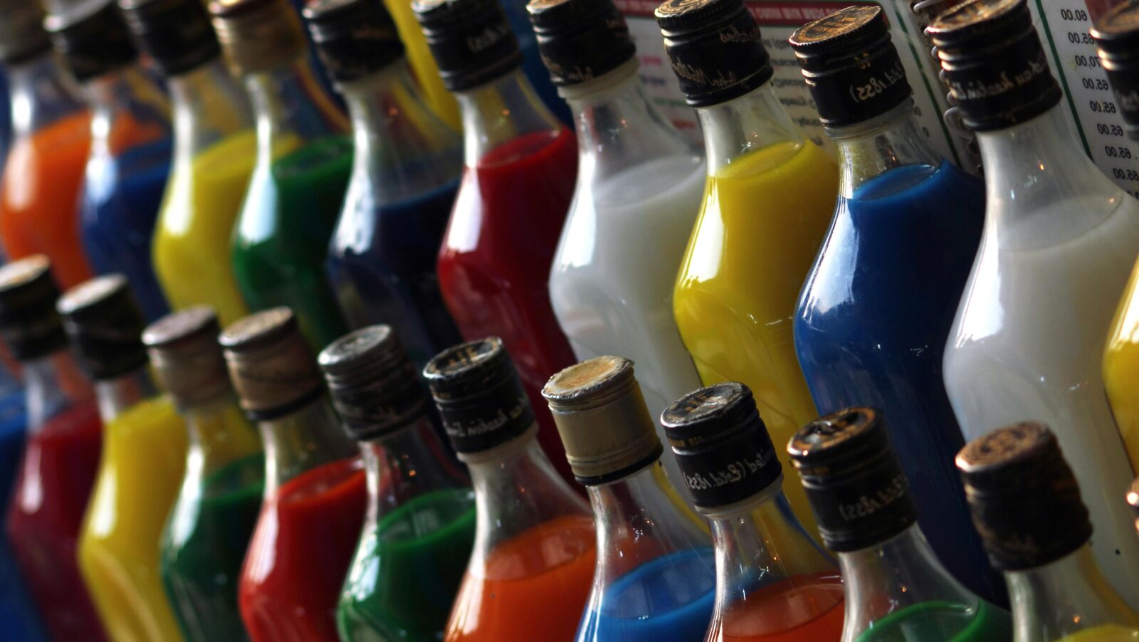 Canon EOS 550D (EOS Rebel T2i / EOS Kiss X4) sample photo. Color, liquid, bottle, colorful photography