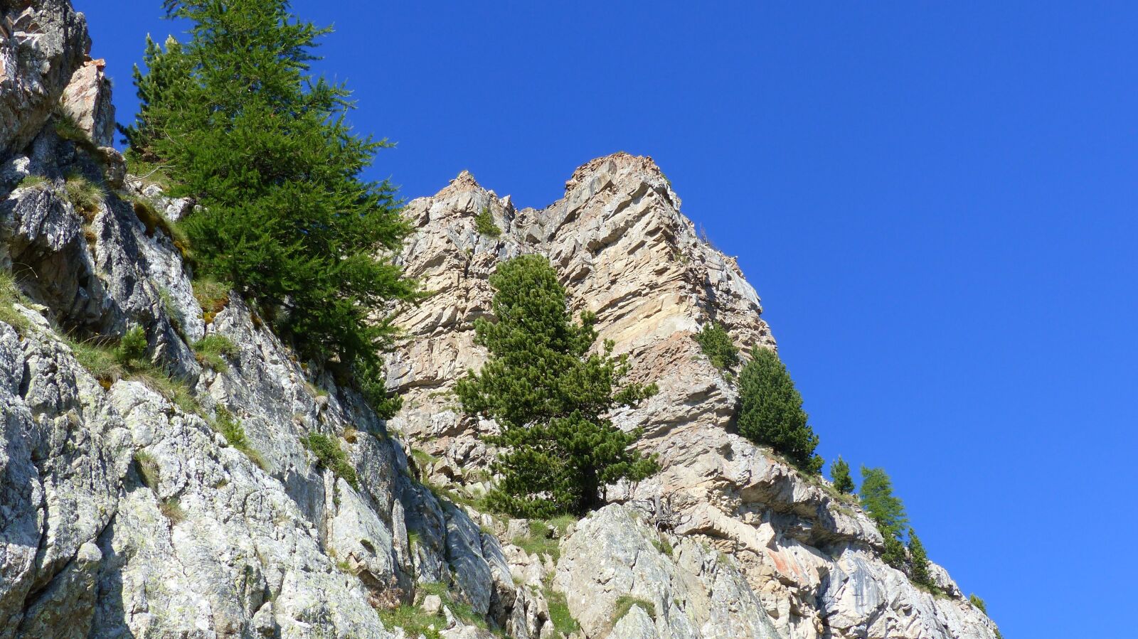 Panasonic Lumix DMC-FZ200 sample photo. Landscape, mountain, nature photography