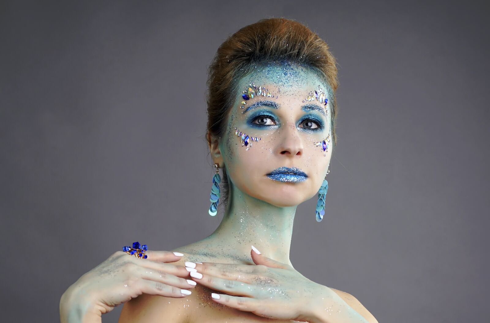 Sony ILCA-77M2 sample photo. Face art, makeup, winter photography