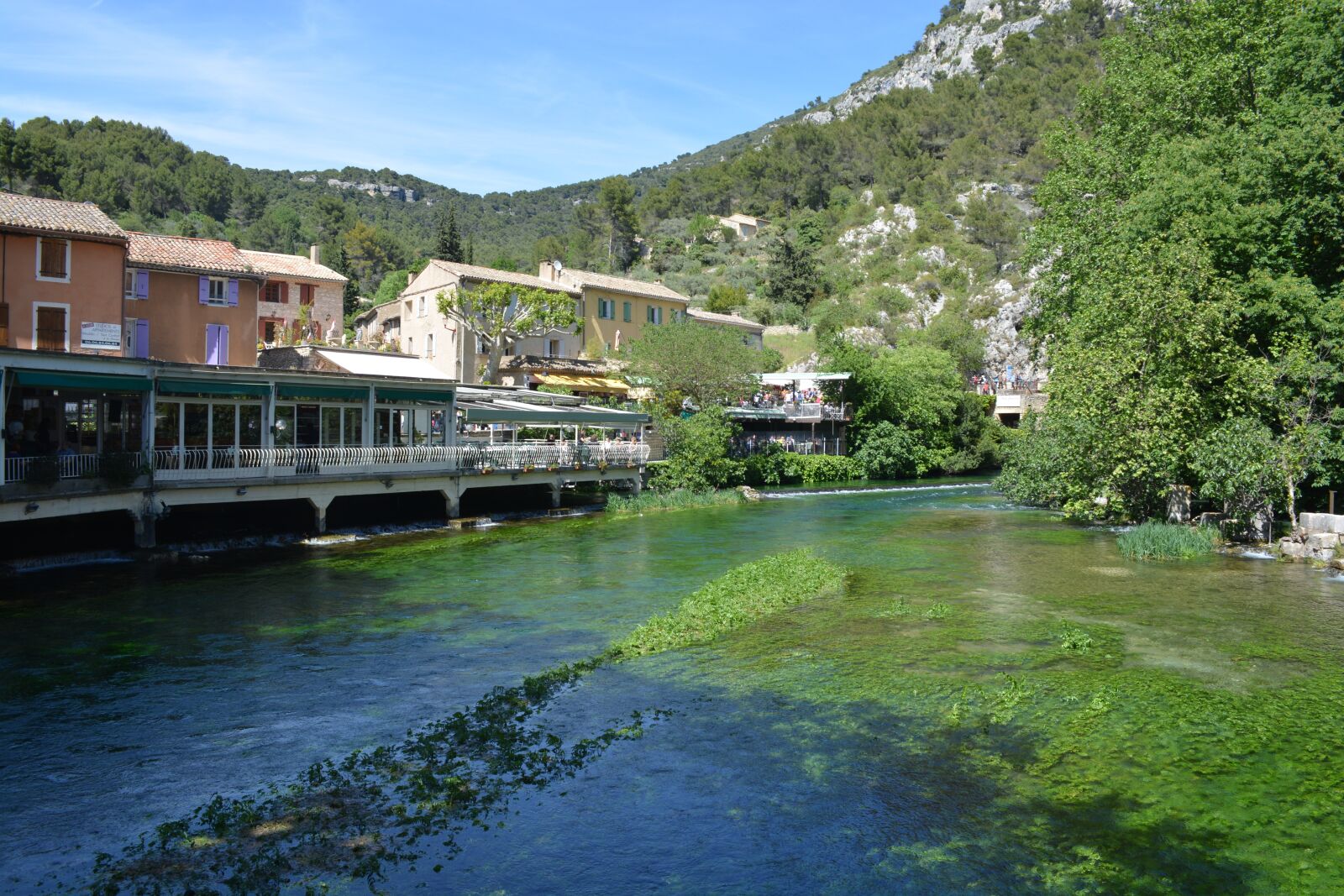Nikon D5200 sample photo. Fontaine de vaucluse, village photography