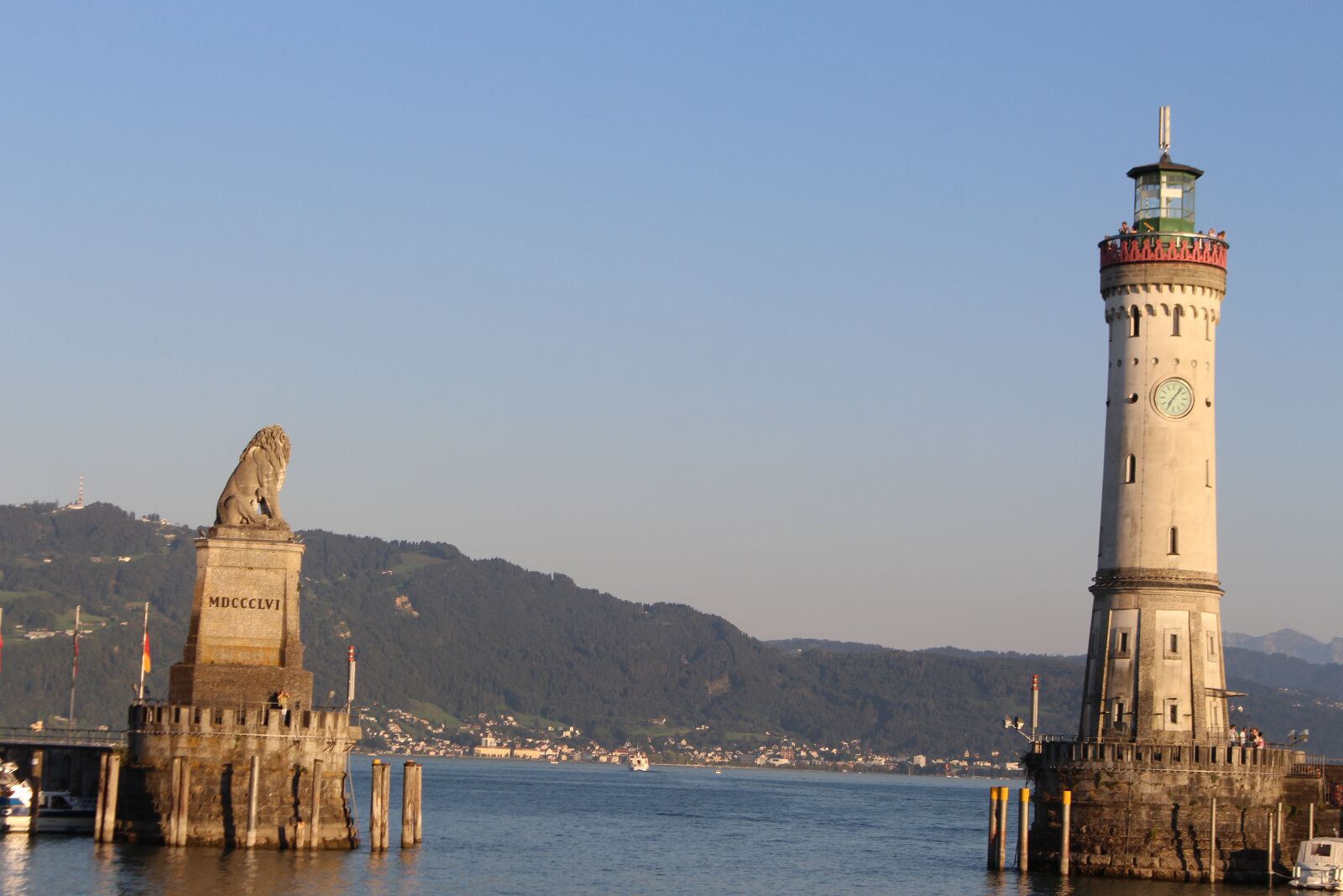Canon EOS 700D (EOS Rebel T5i / EOS Kiss X7i) sample photo. Lindau, lake constance, port photography