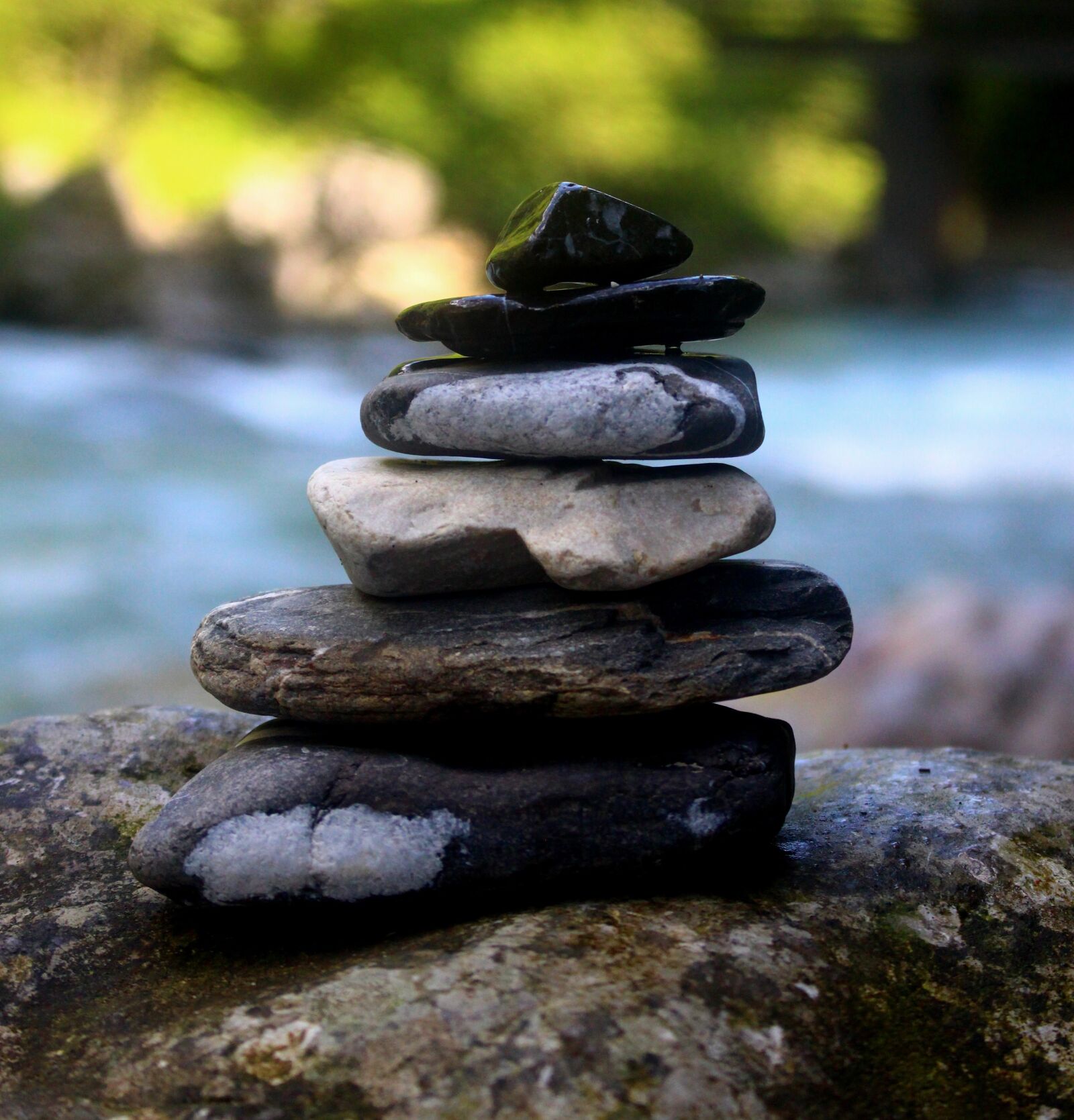 Canon EOS 100D (EOS Rebel SL1 / EOS Kiss X7) sample photo. Stones, massage, balance photography